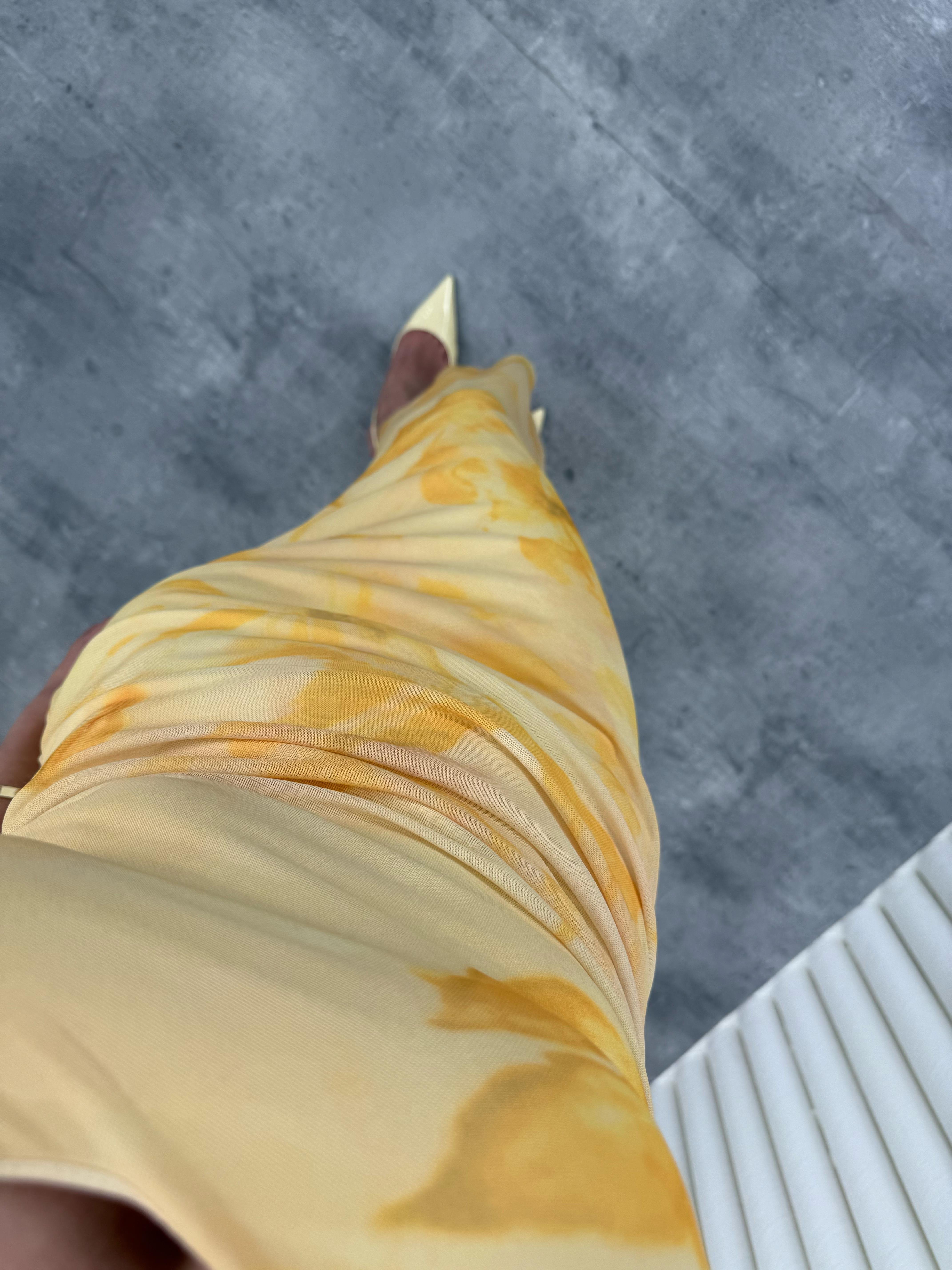 Sarı Çiçek Baskılı Astarlı Ayarlanabilir Askılı Tül Elbise Gaus00291GausELBİSEGU1001674