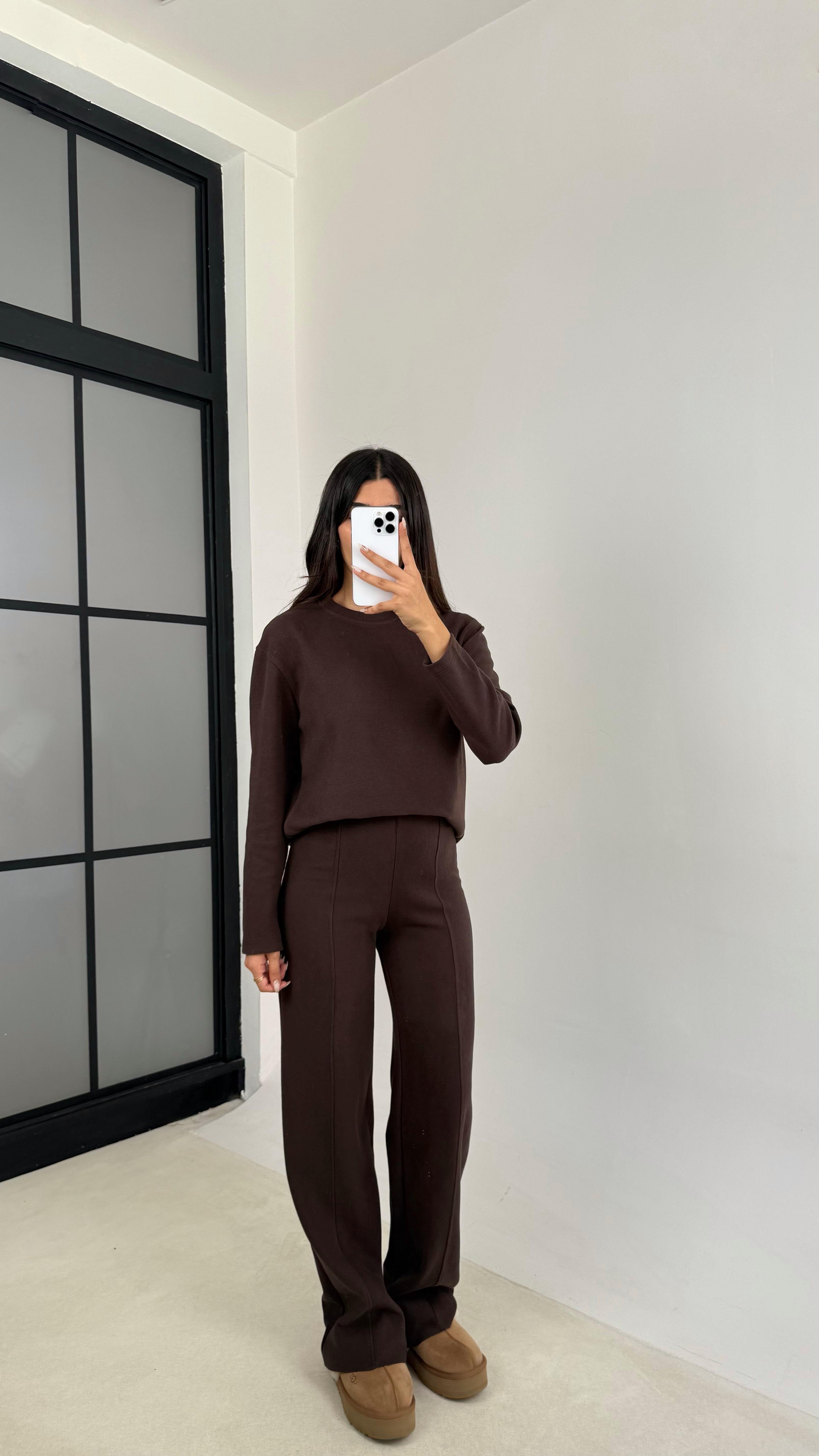 Acı Kahve Bisiklet Yaka Üst Beli Lastikli Pantolon Basic Yumuşak Triko Takım GAUS-00109GAUSTAKIMGAUS-00109