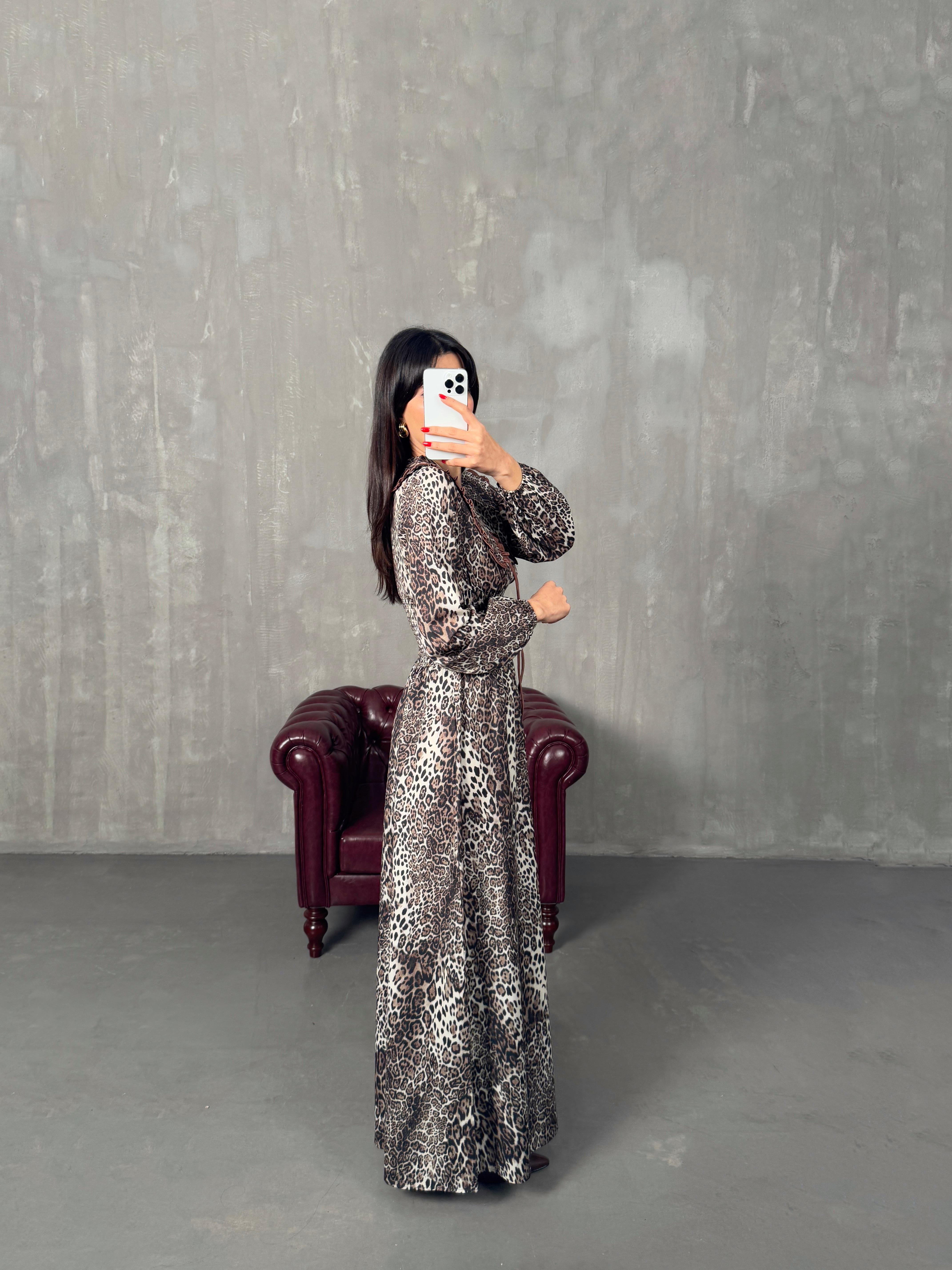 Leopar Desenli Yakalı Beli Lastikli ElbiseGausELBİSEGU00904330