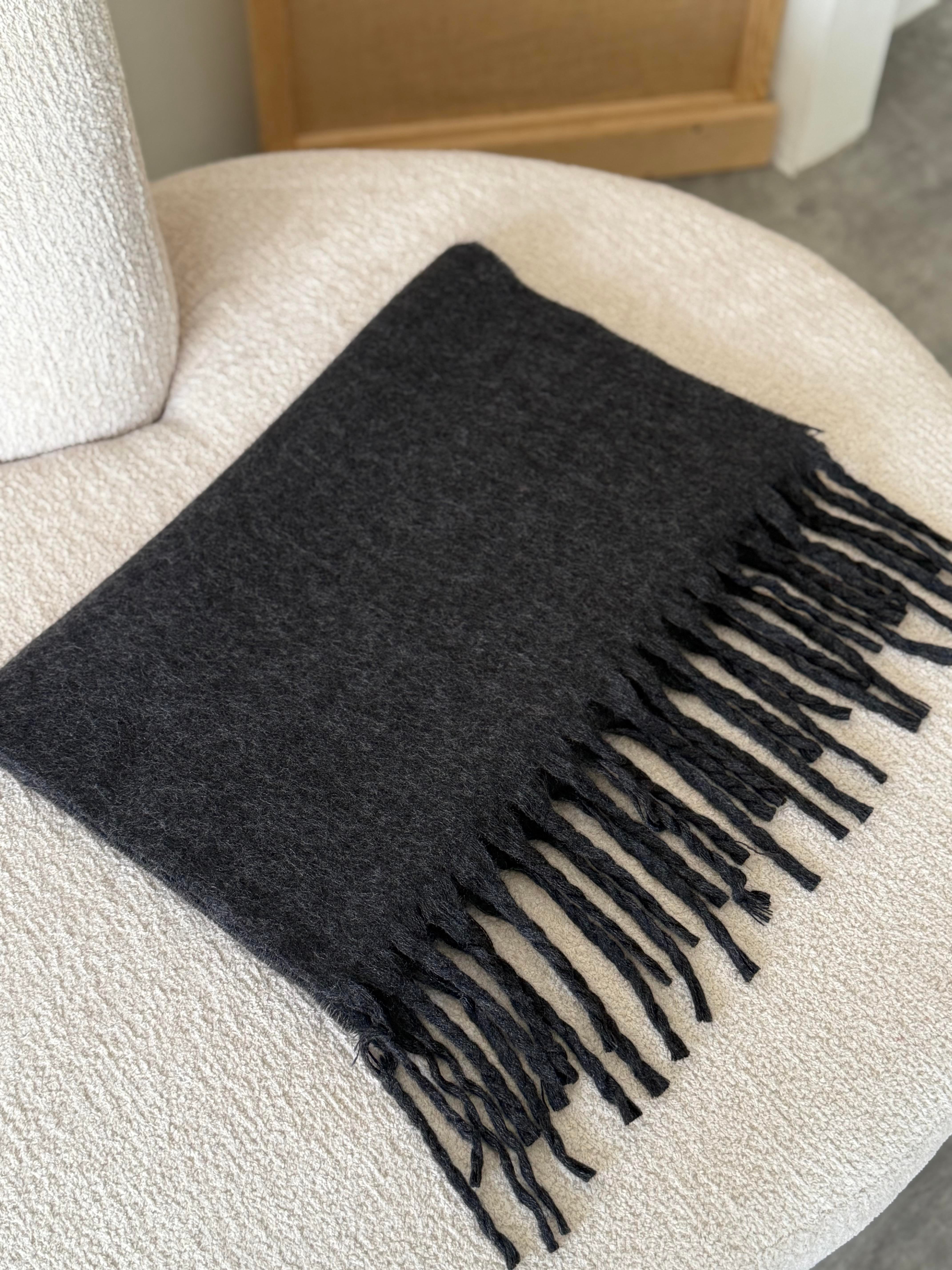 Füme Saçaklı Atkı GAUS-00124GAUSالملابس العلوية  GAUS-00124