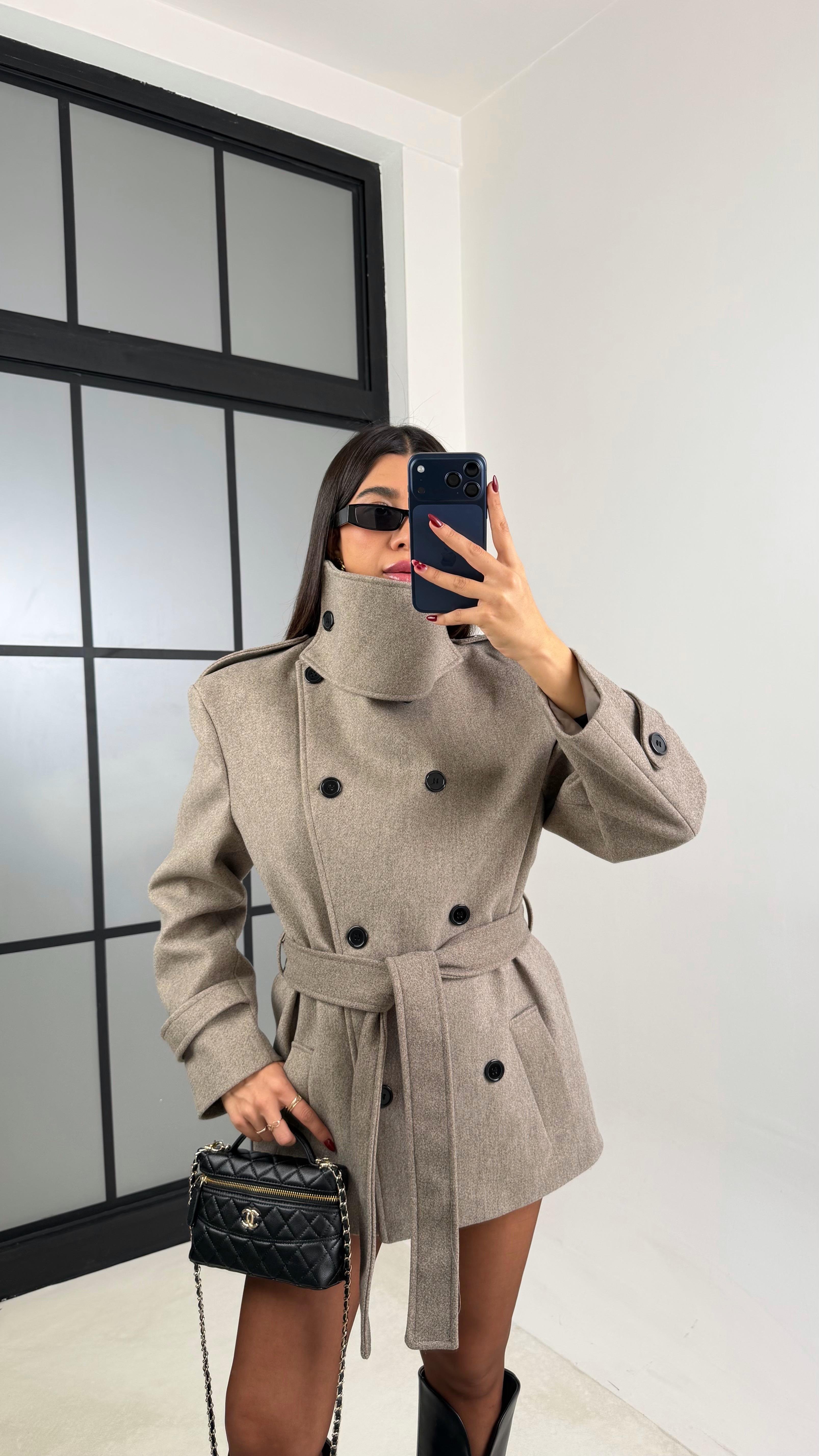 Vizon Dik Yakalı Vatkalı Kuşaklı Kaşe Kaban GAUS-00704GAUS المعاطف GAUS-00704