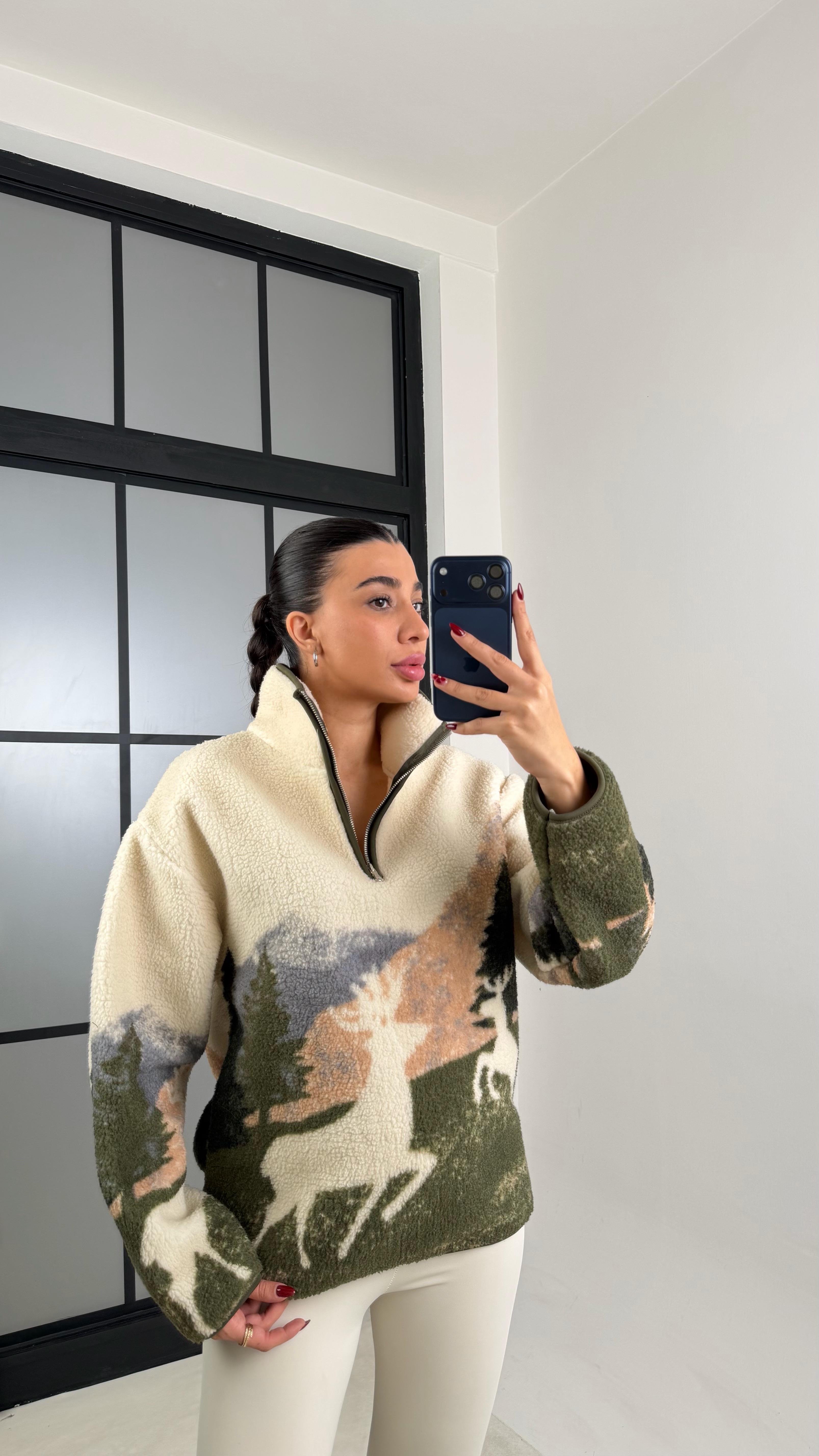 Ekru Fermuarlı Geyik Desenli Polar Sweatshirt GAUS-00723GAUSSWEATSHIRTGAUS-00723