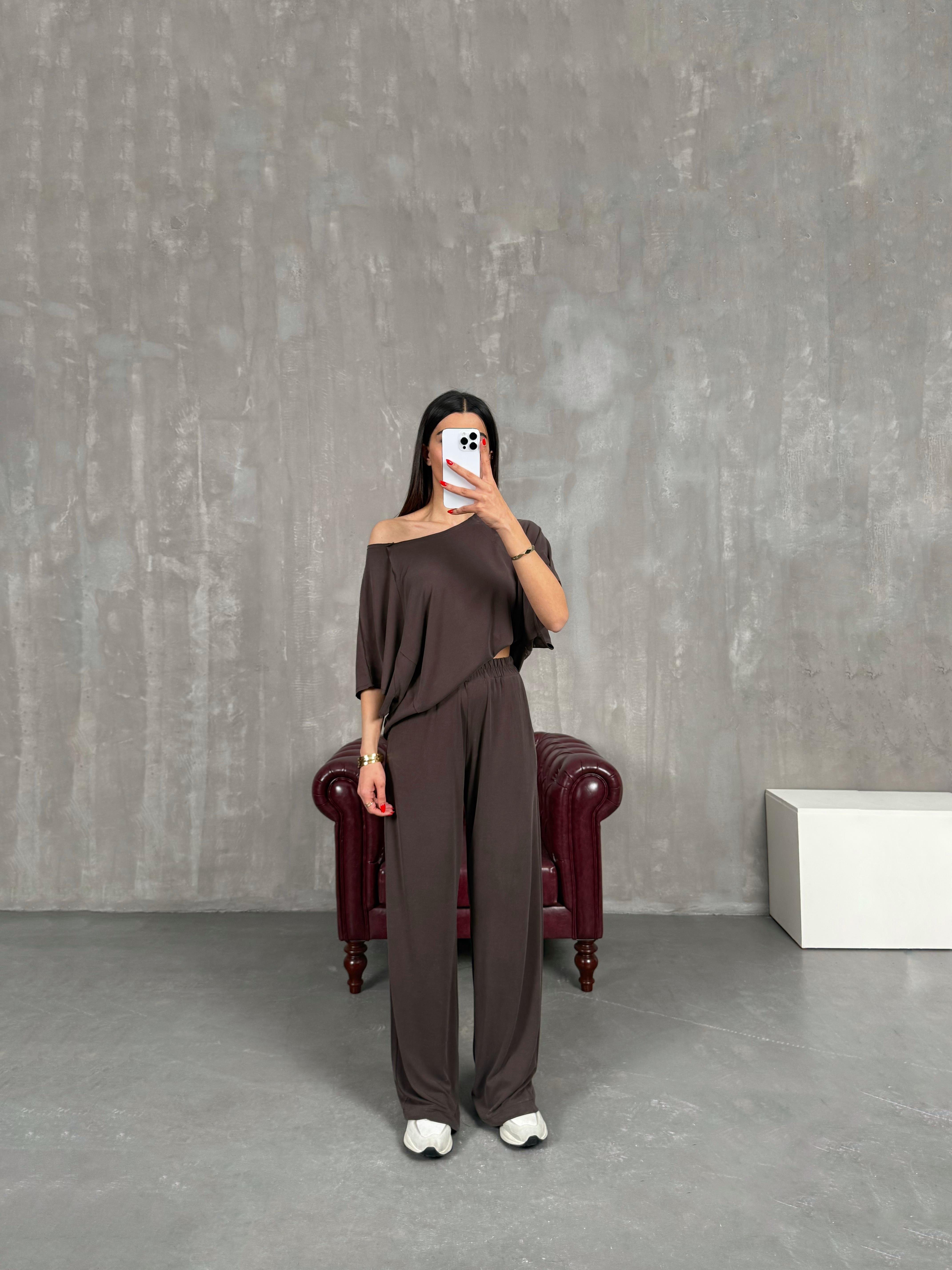 Kahve İnce Modal Kumaş Kısa Kol Muadil Basic Takım Gaus00197GausTAKIMGU1001463