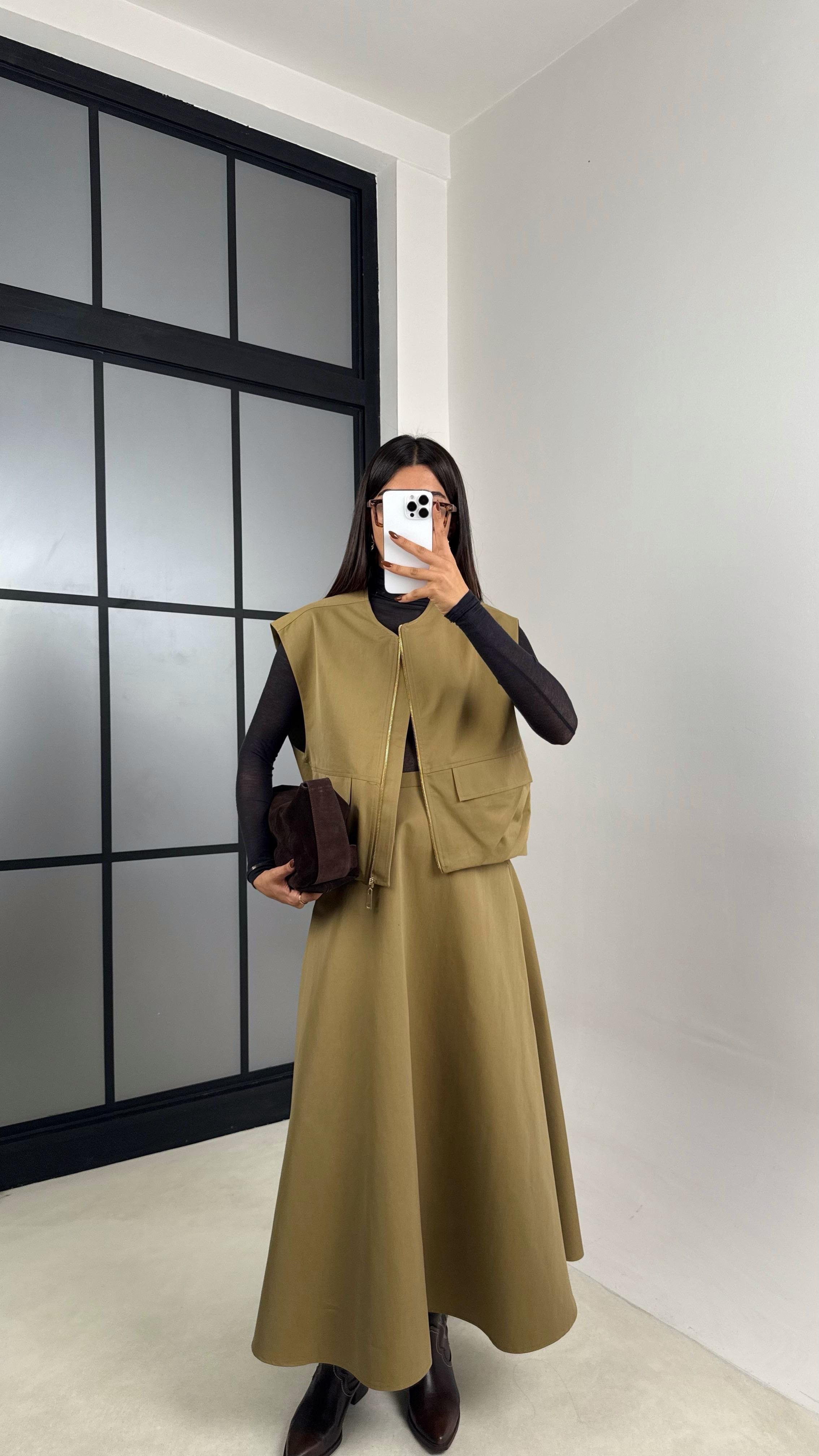 Yeşil Astarlı Cep Detaylı Yelek Etek İkili Premium Takım GAUS-00181GAUSTAKIMGAUS-00181