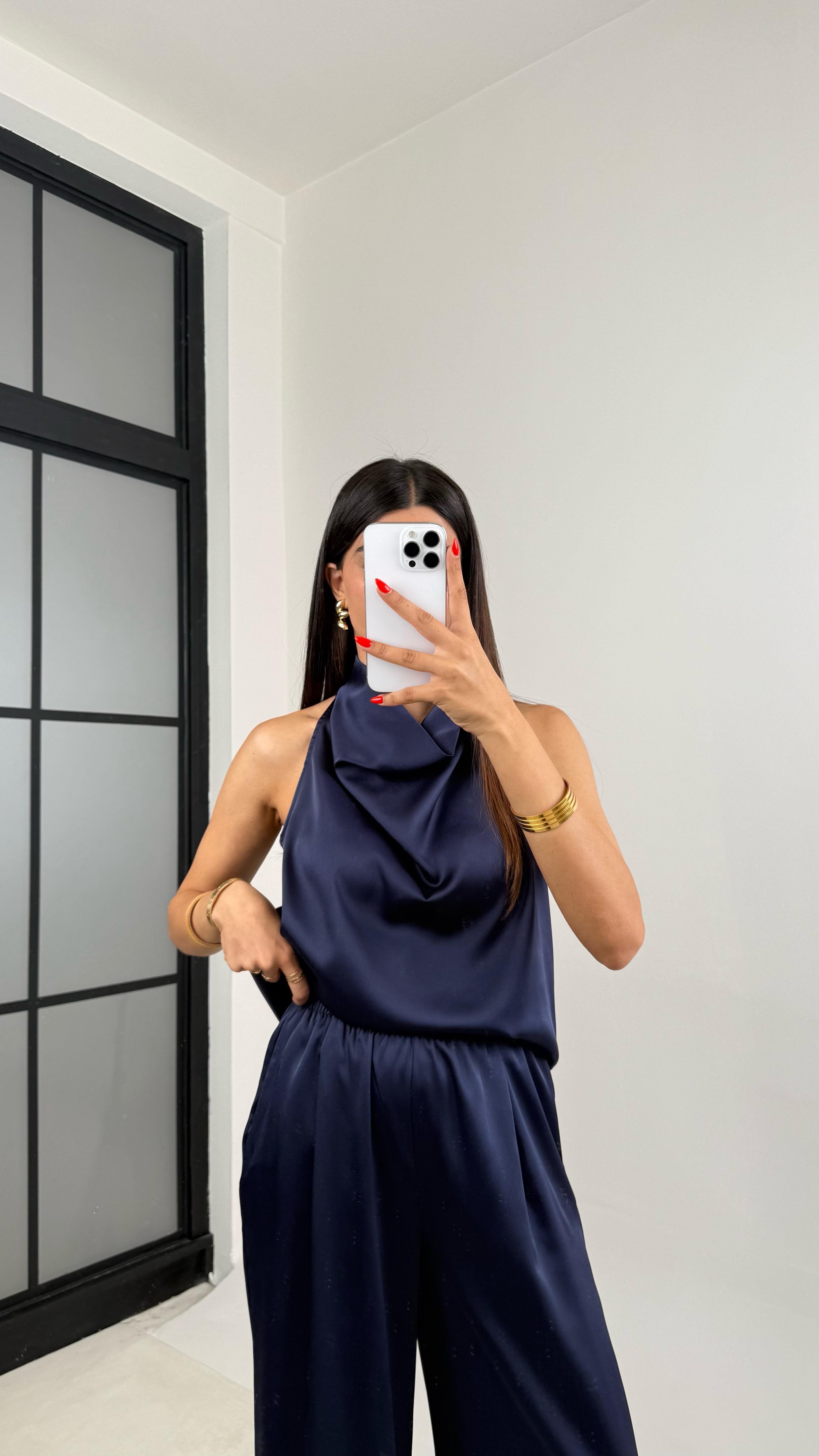 Lacivert Degaje Yaka Bluz Beli Lastikli Pantolon Saten Takım GAUS-0056GAUSTAKIMGAUS-0056