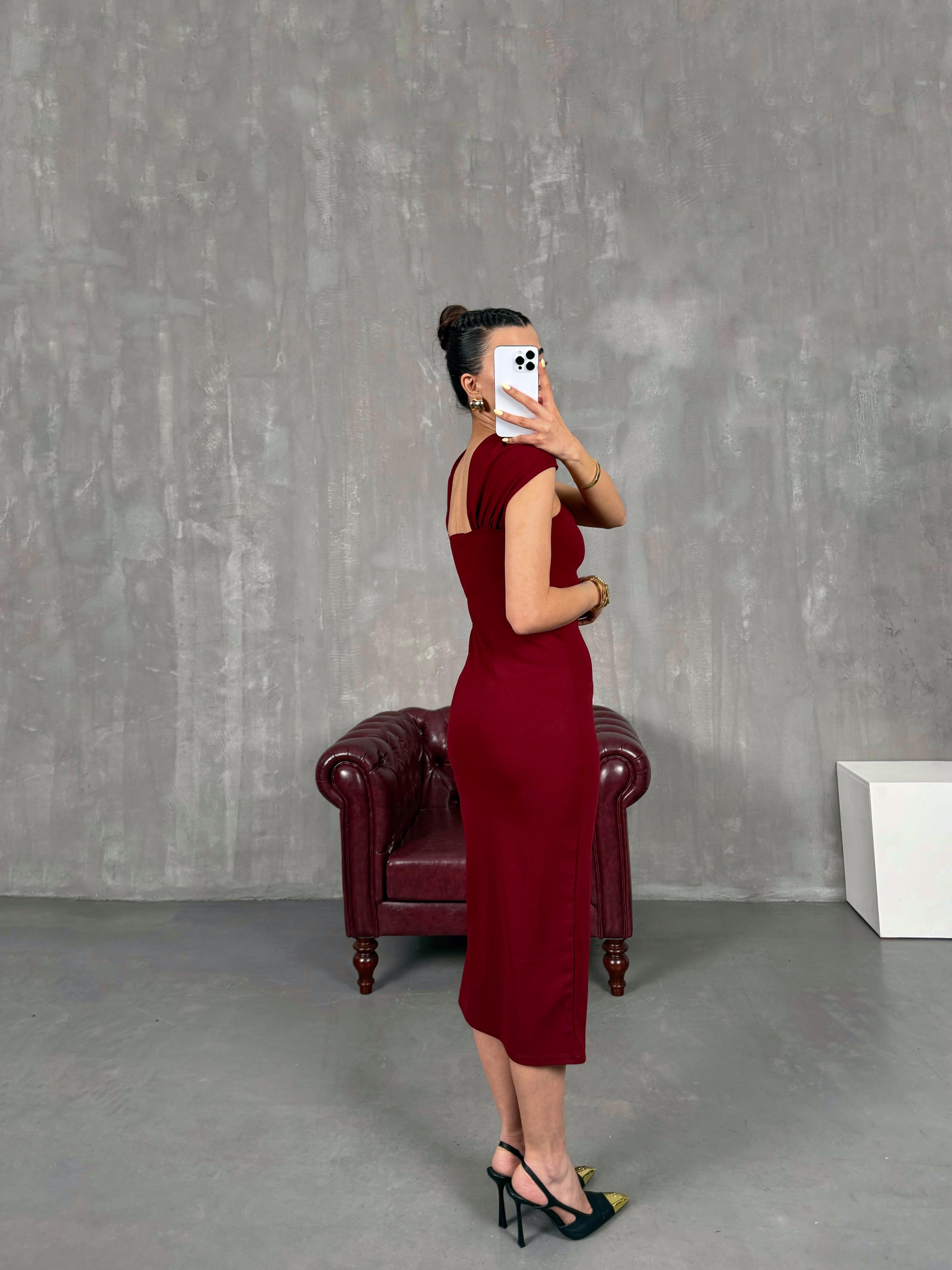 Bordo Göğüs Gold Toka Detaylı Tasarım Elbise Gaus00122GausELBİSEGU1001278