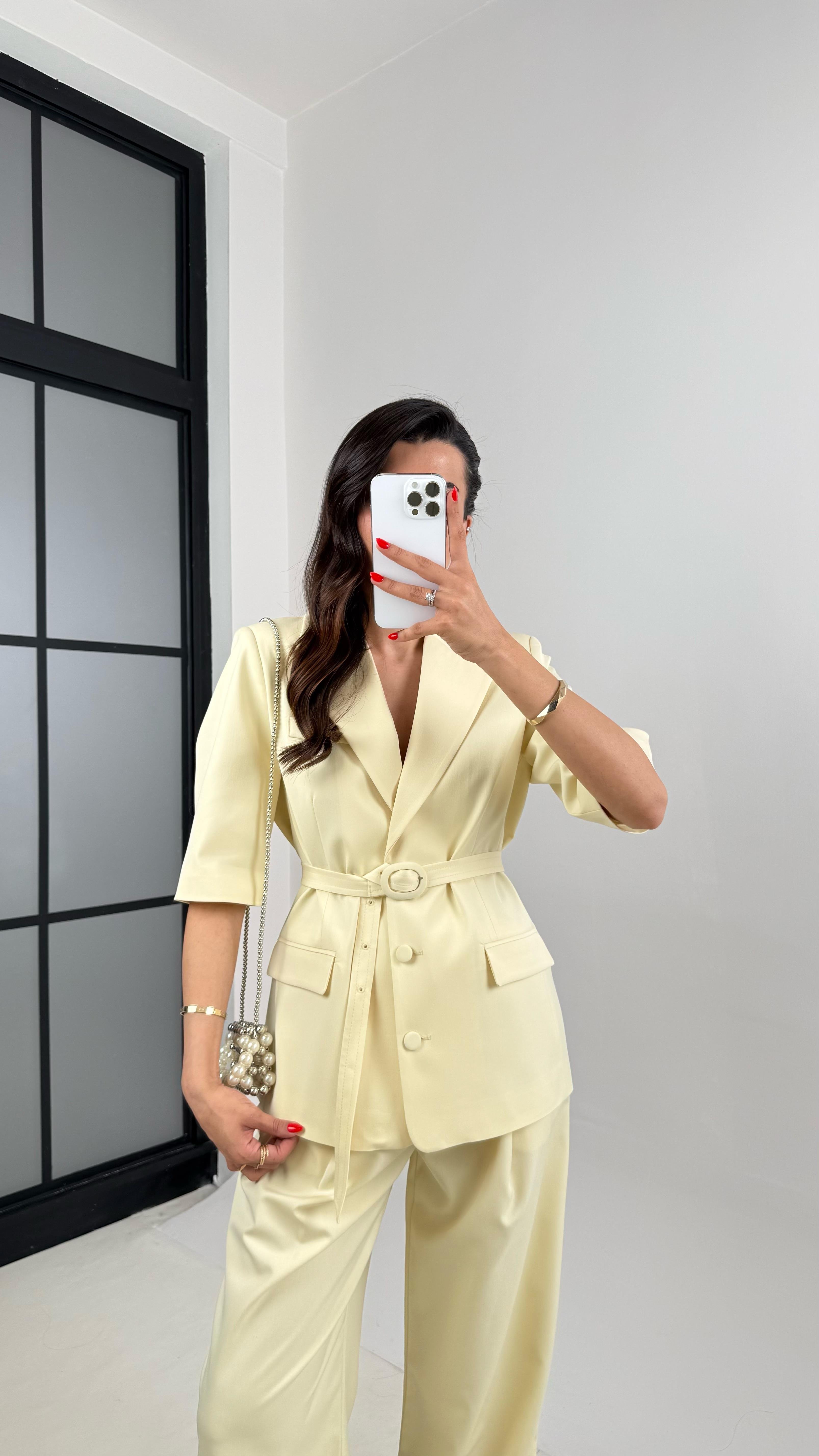 Sarı Yarım Kol Astarlı Vatkalı Kemerli Ceket Pantolon İkili Premium Takım Gaus00453GausTAKIMGU1002057