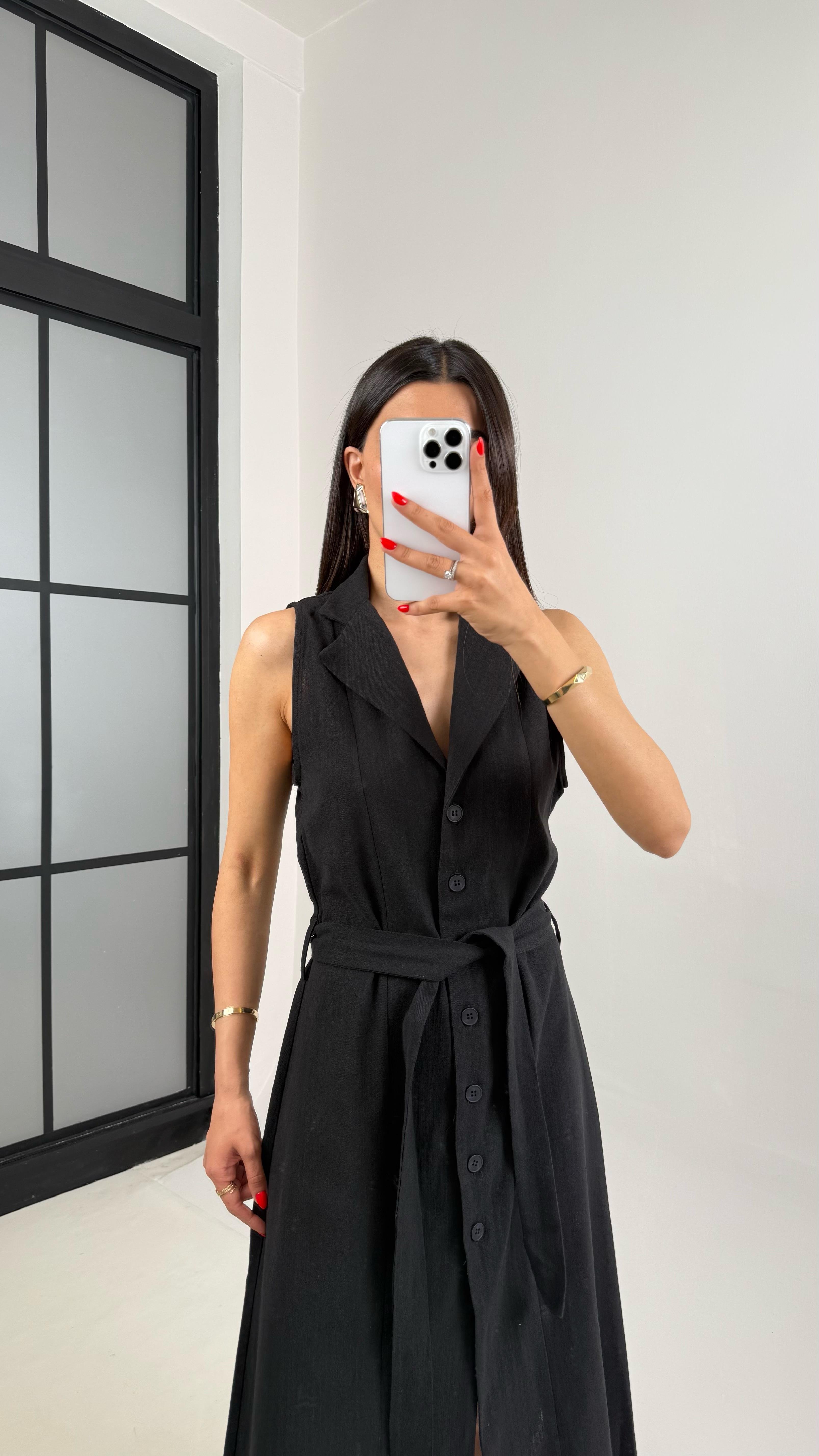 Siyah V Yaka Önü Düğmeli Kuşaklı Keten Elbise Gaus00461 GausELBİSEGU1002075