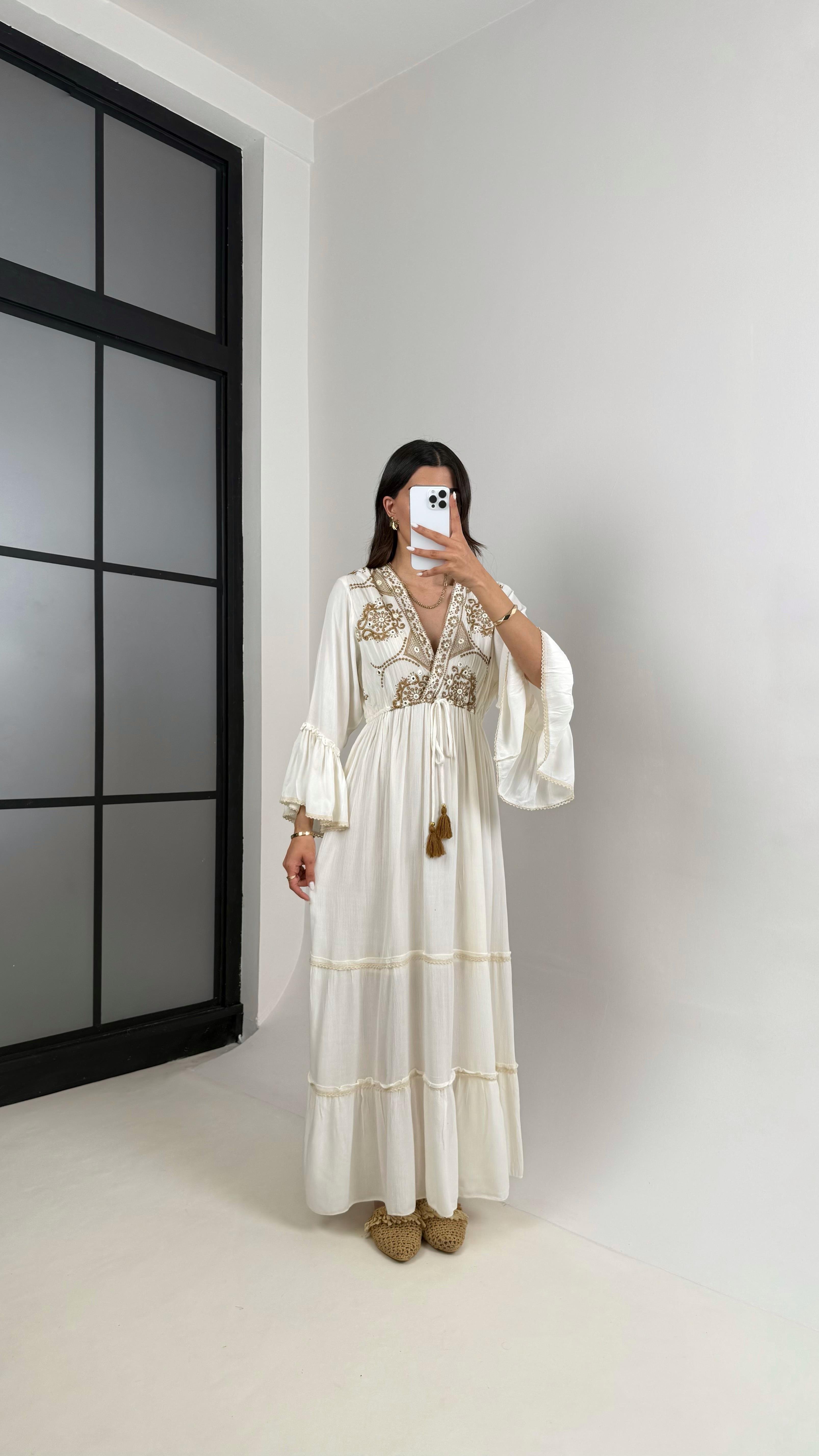 Ekru V Yaka İşlemeli Etnik Desen İthal Kumaş Elbise Gaus00428GausELBİSEGU1001998