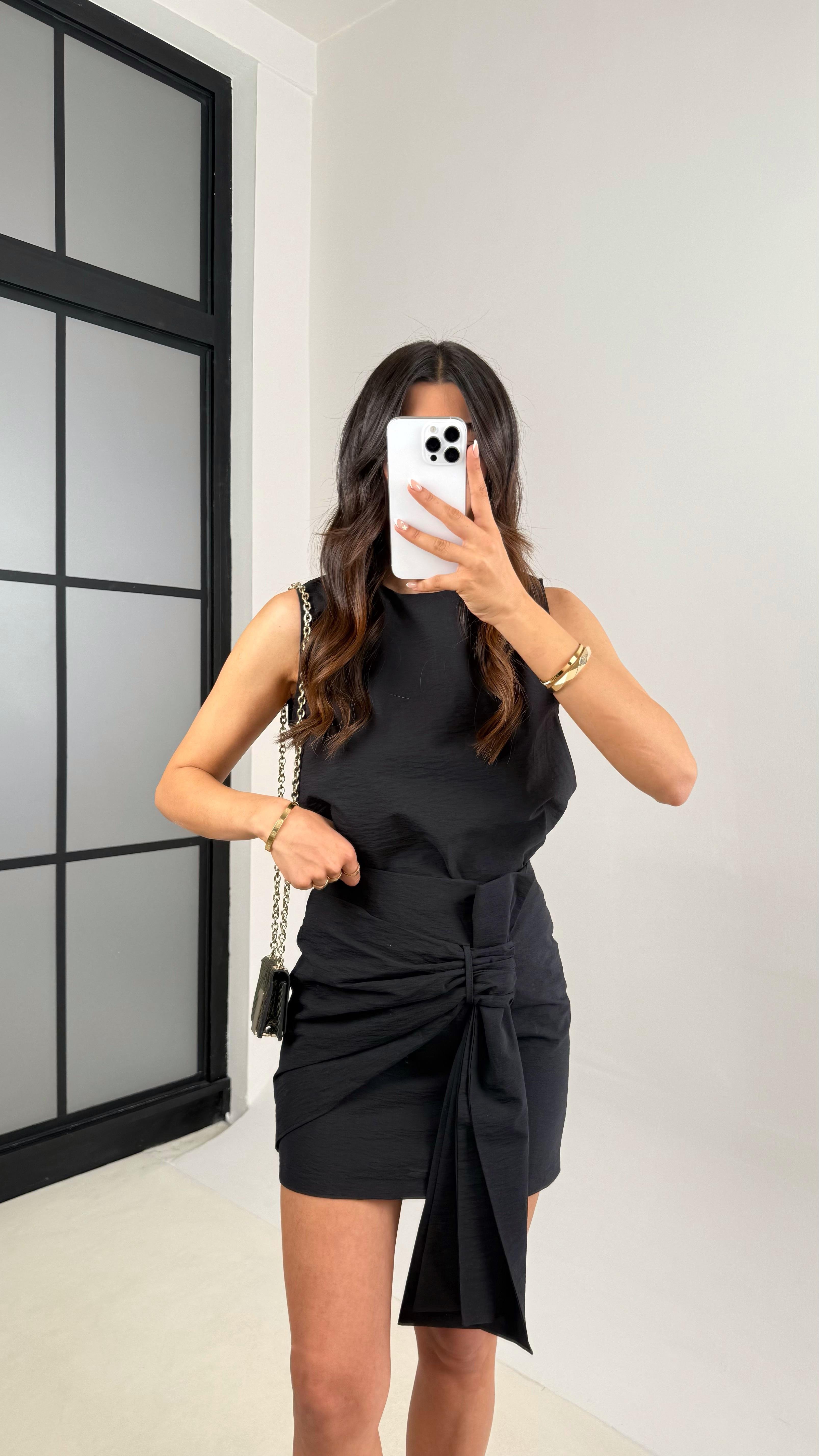 Siyah Bluz Fiyonk Detaylı Etek İkili Tencel Takım Gaus00525GausTAKIMGU1002231