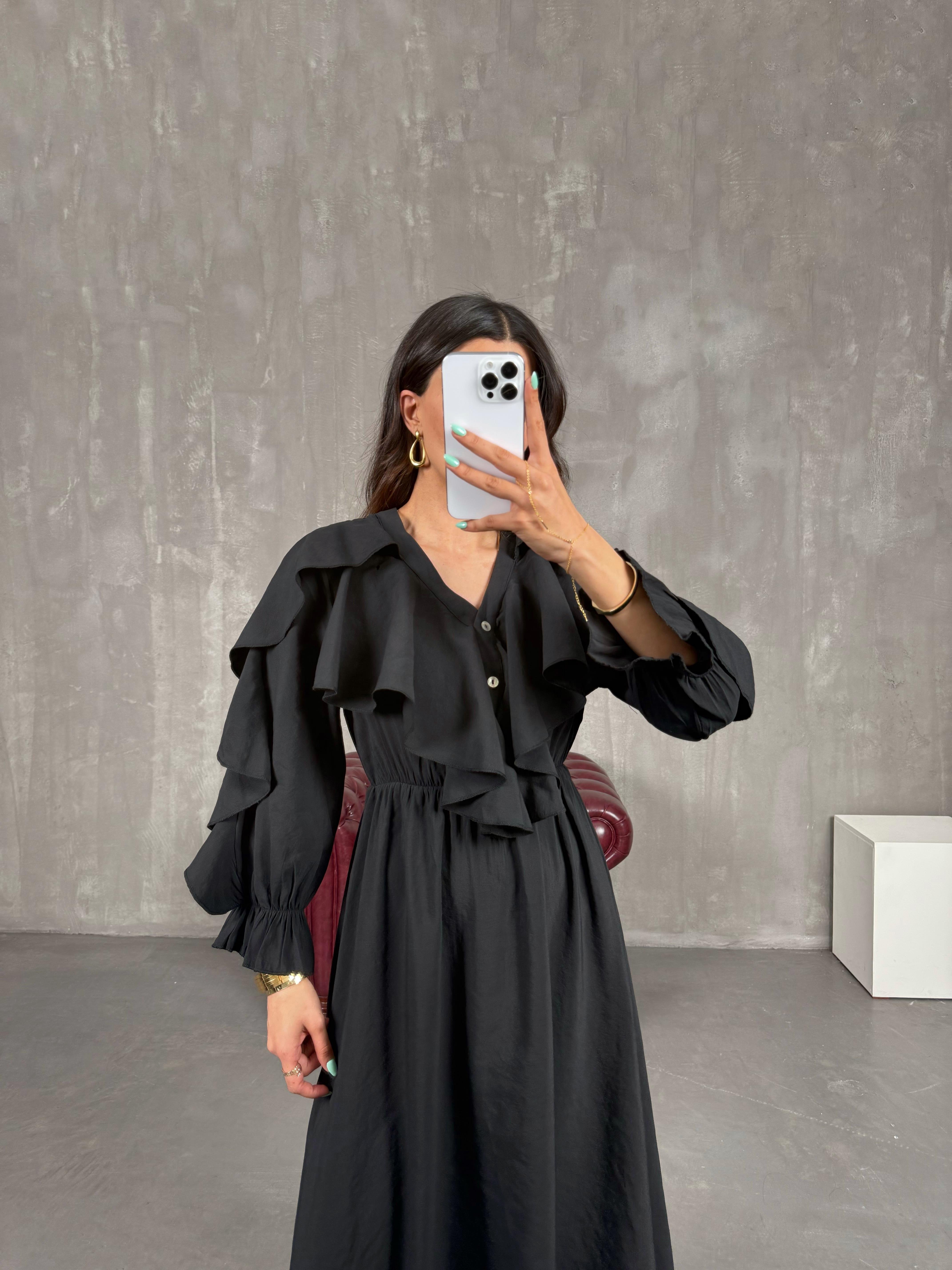 Siyah V Yakalı Önü Düğmeli Fırfır Detaylı Elbise Gaus00227GausELBİSEGU1001526