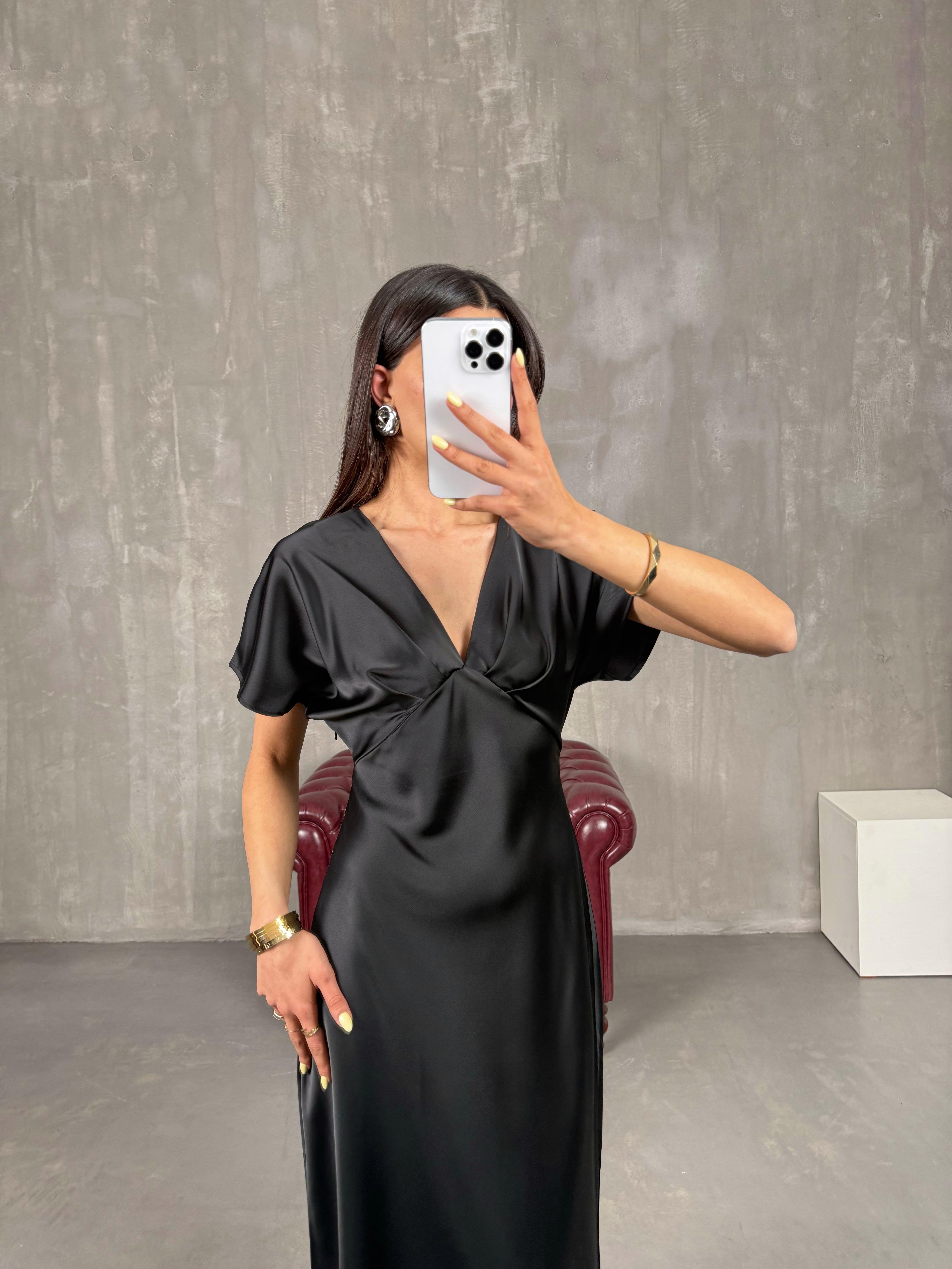 Siyah V Yaka Saten Elbise Gaus00125GausELBİSEGU1001283