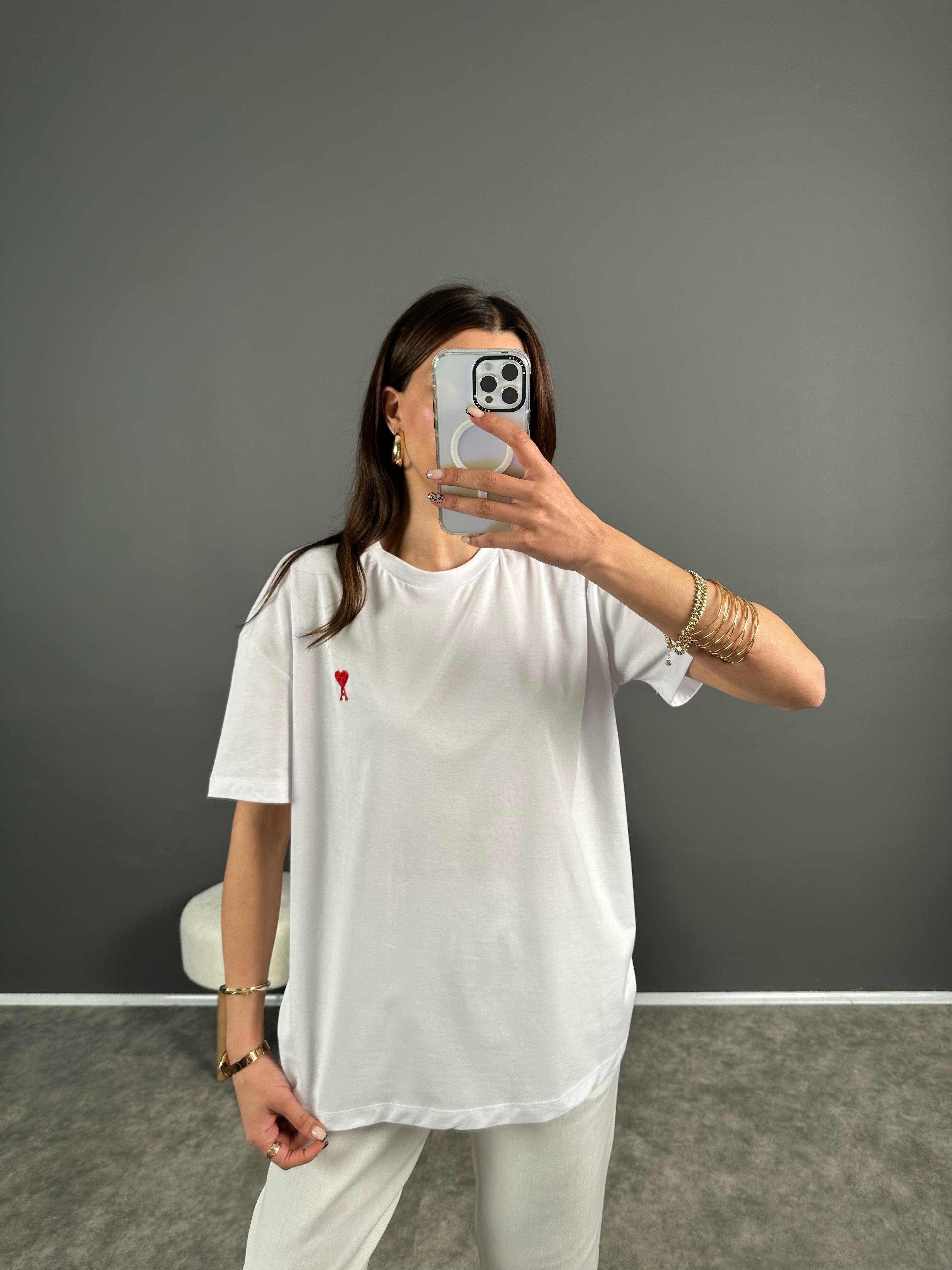 Beyaz Oversize A TshirtGausTSHIRTGU007926