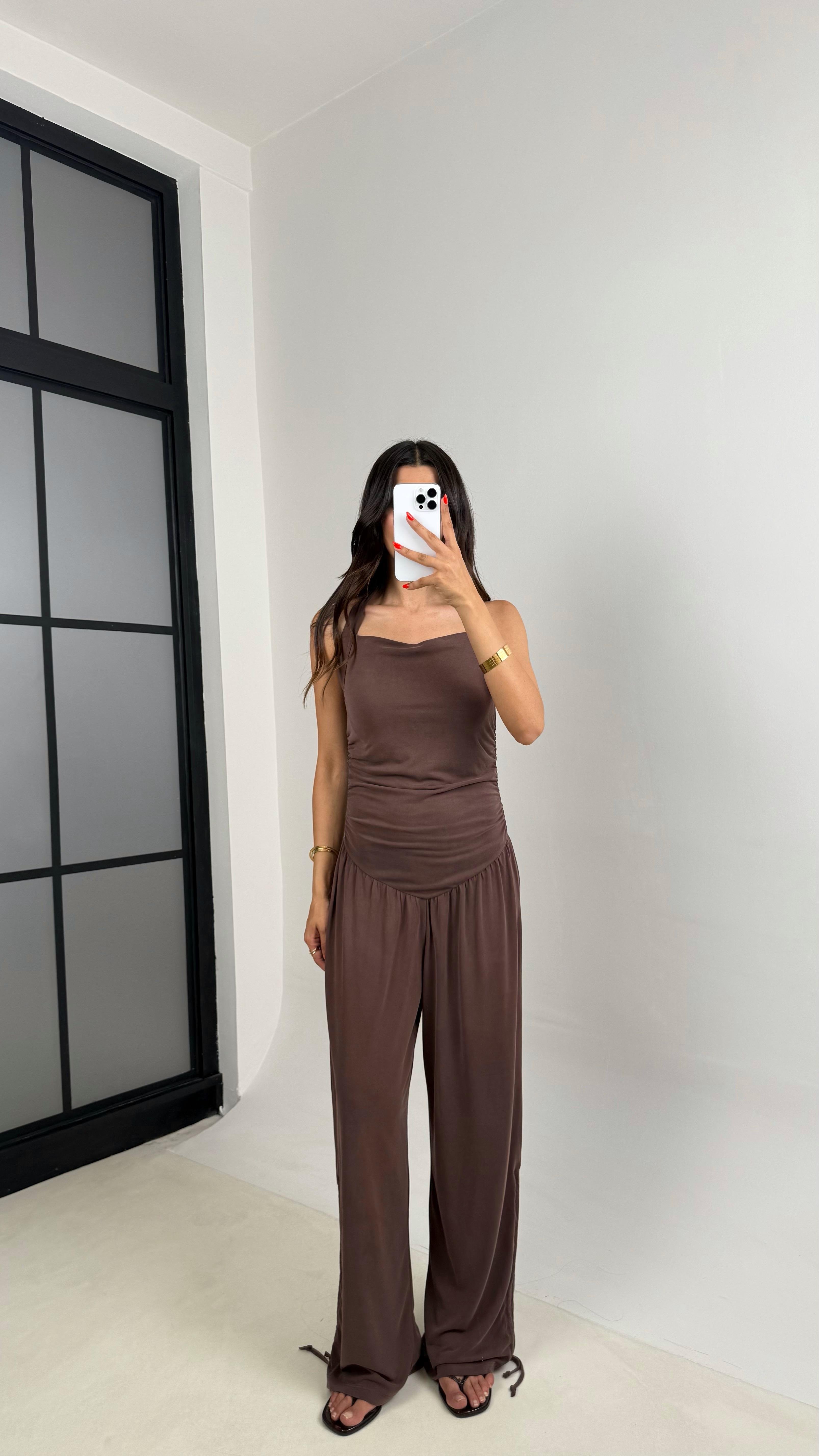 Kahve Boyundan Bağlamalı Paça Detaylı Muadil Modal Tulum GAUS-005GAUS الأوفرول GAUS-005