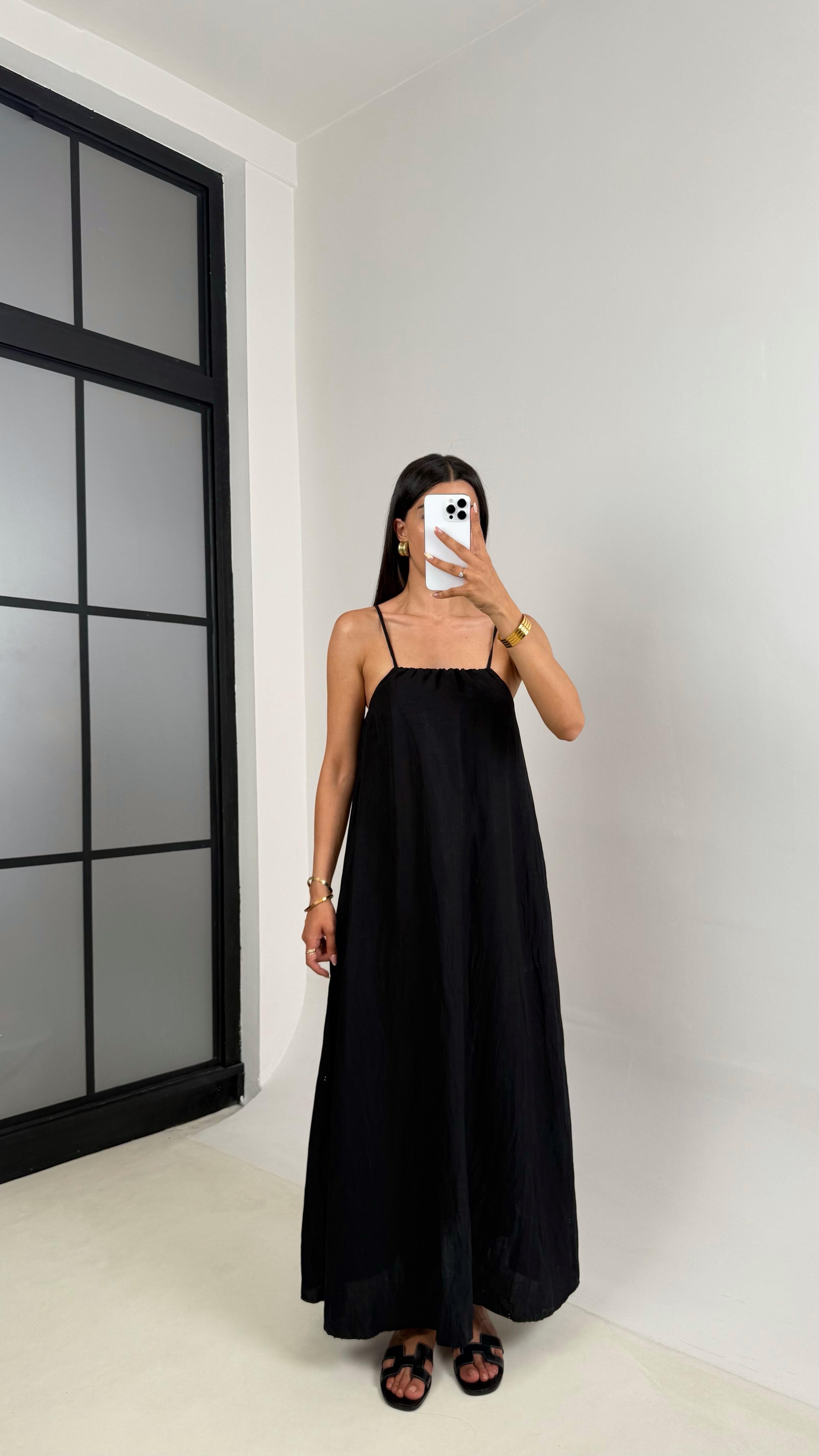 Siyah Ayarlanabilir Askılı Muadil Kırışık Kumaş Elbise Gaus00674GausELBİSEGU1002553