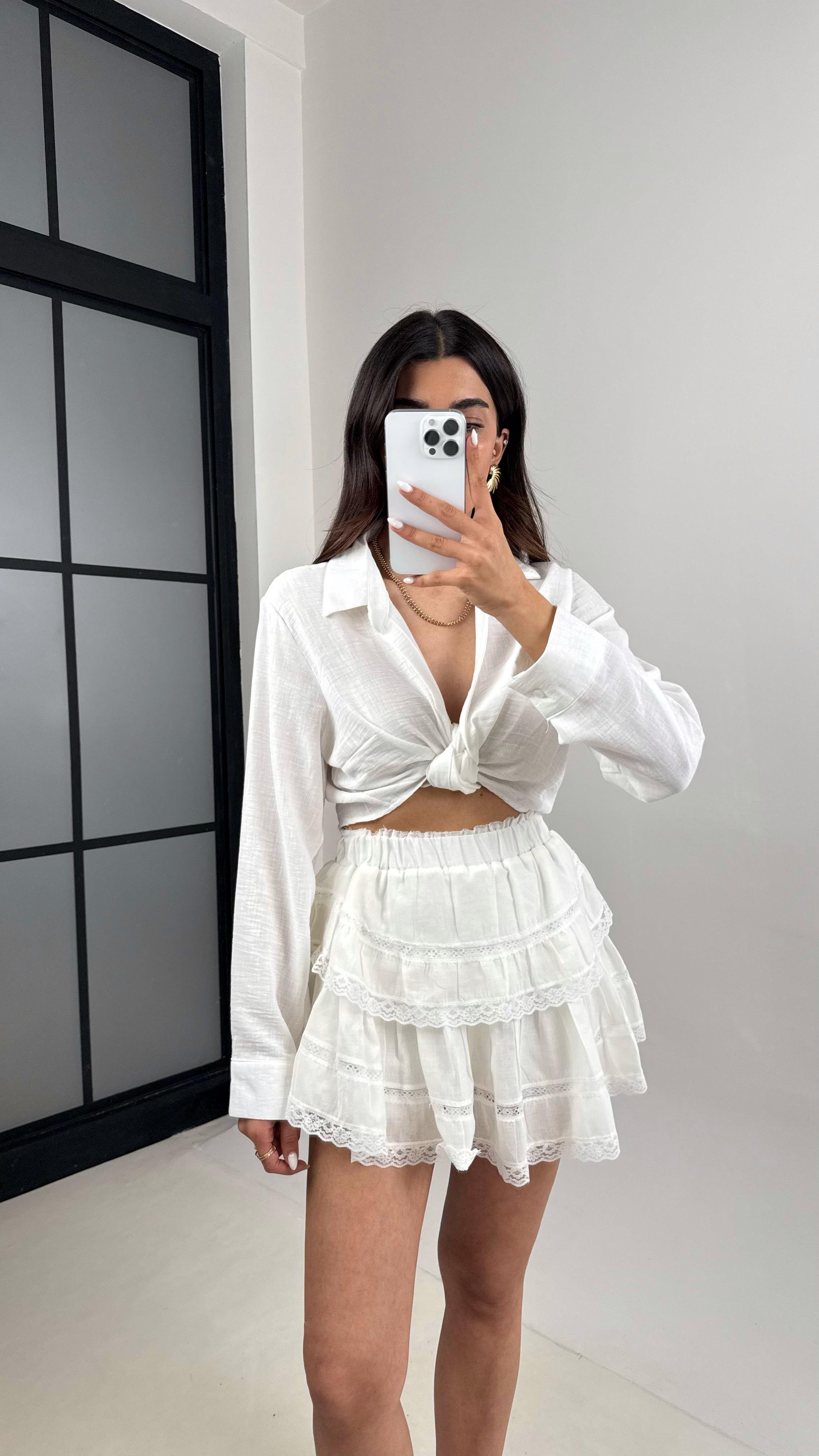 Beyaz Dantel Detaylı Astarlı Keten Şortlu Etek Gaus00430GausETEKGU1002000