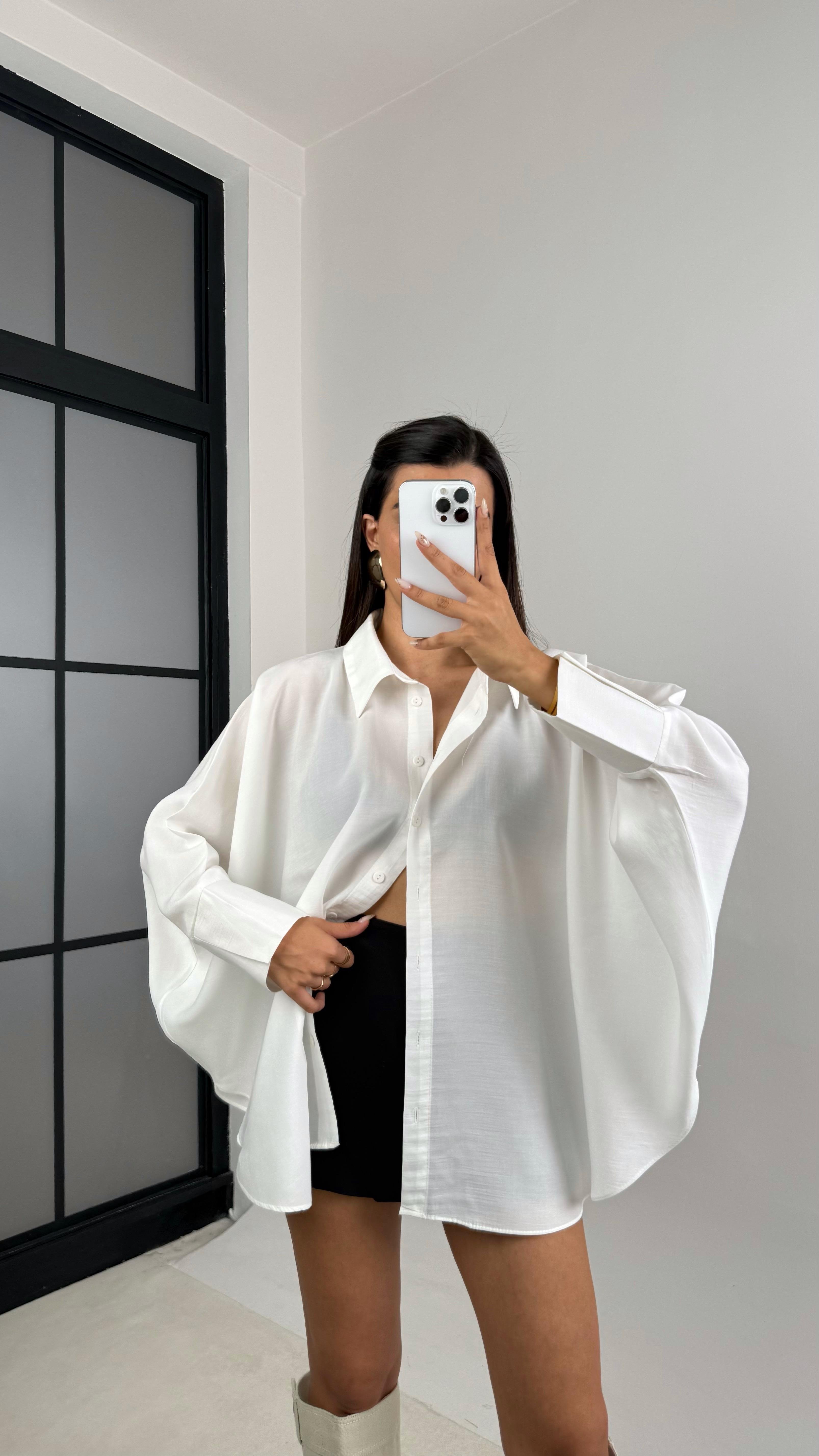 Beyaz Yarasa Kol Oversize Tencel Gömlek GAUS-00117GAUS القمصان GAUS-00117