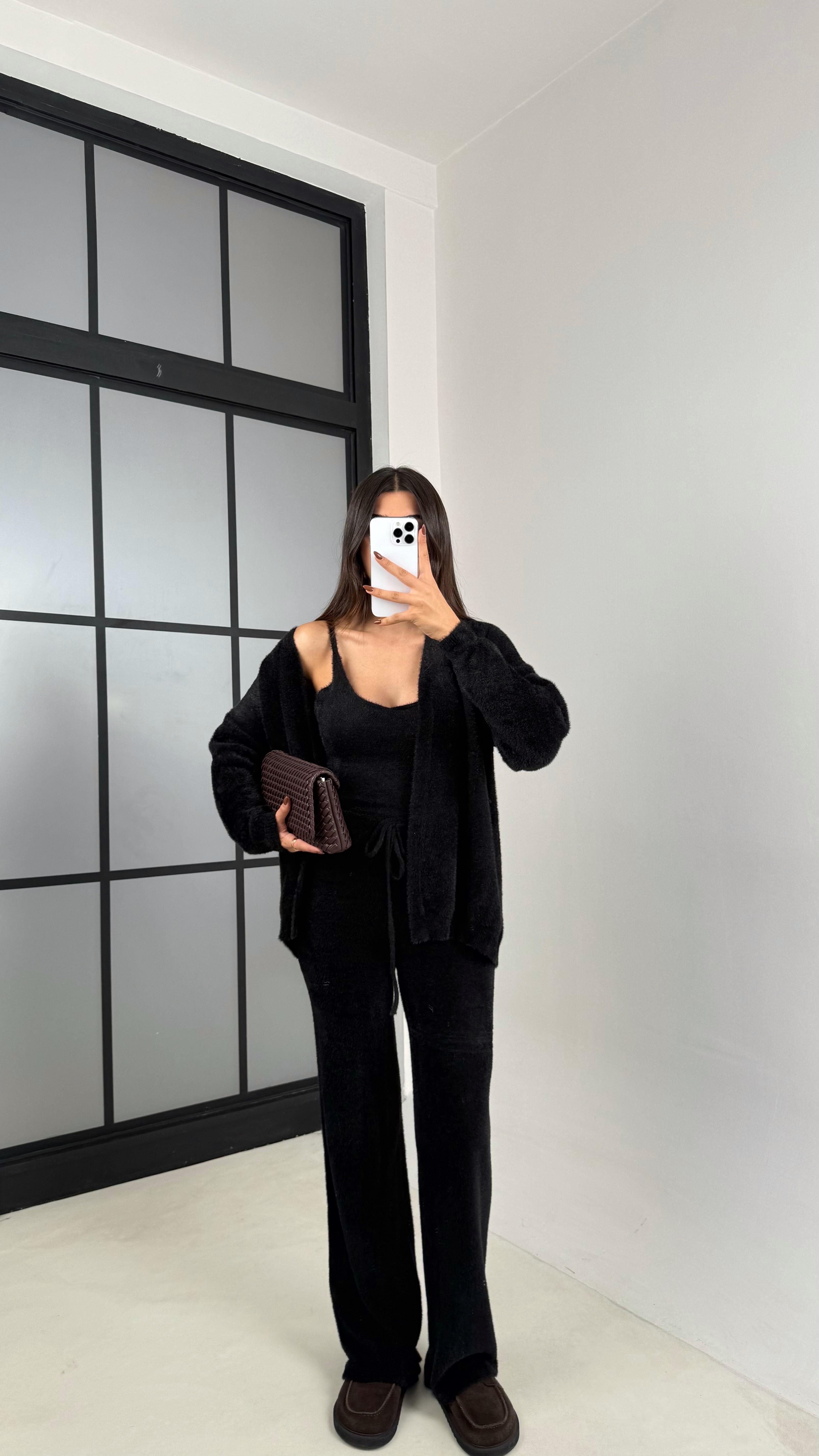 Siyah 3'lü Peluş Tüylü Takım GAUS-00441GAUSTAKIMGAUS-00441