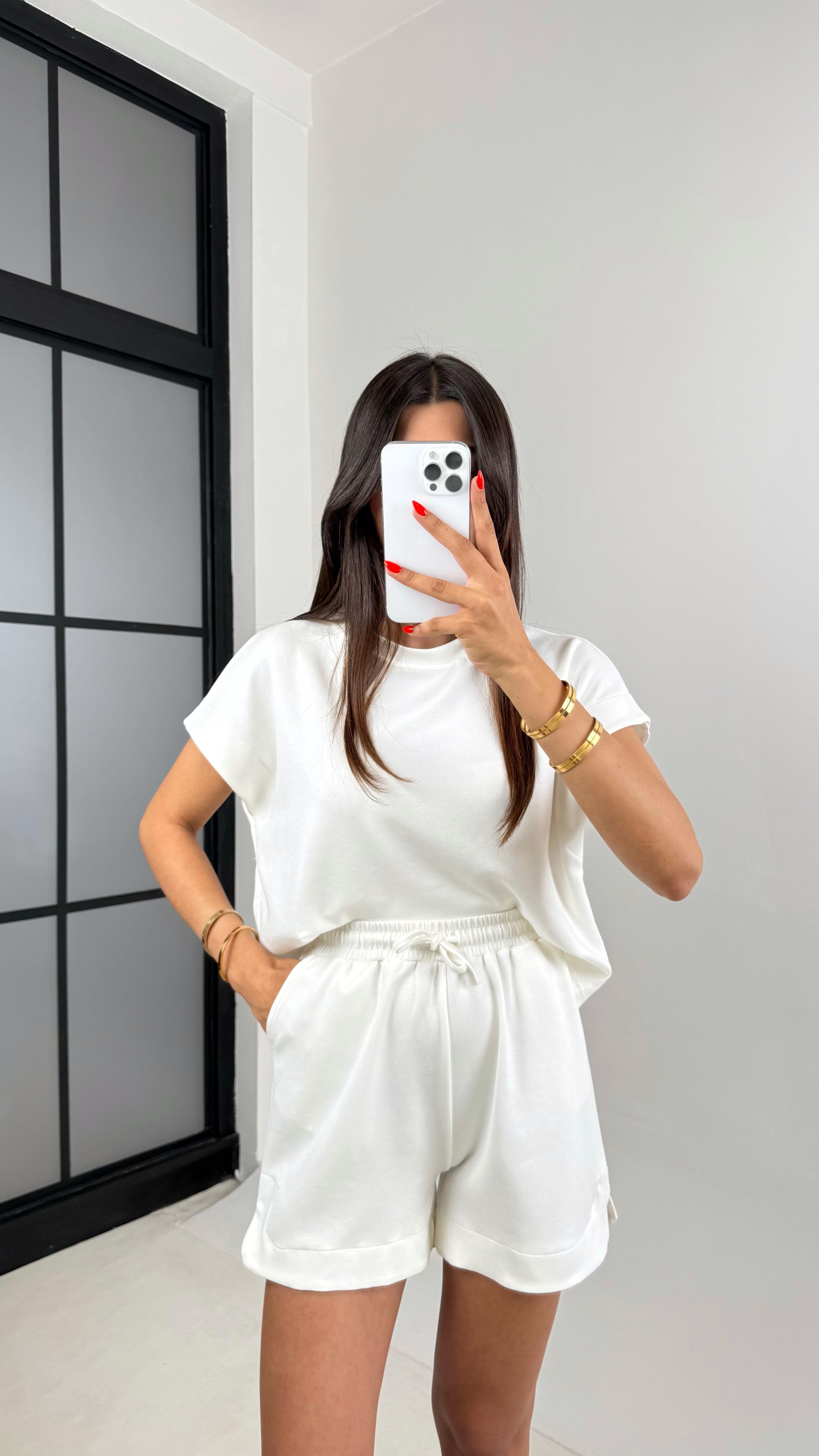 Beyaz Tshirt Şort İkili Modal Kumaş Takım Gaus00691GausTAKIMGU1002601