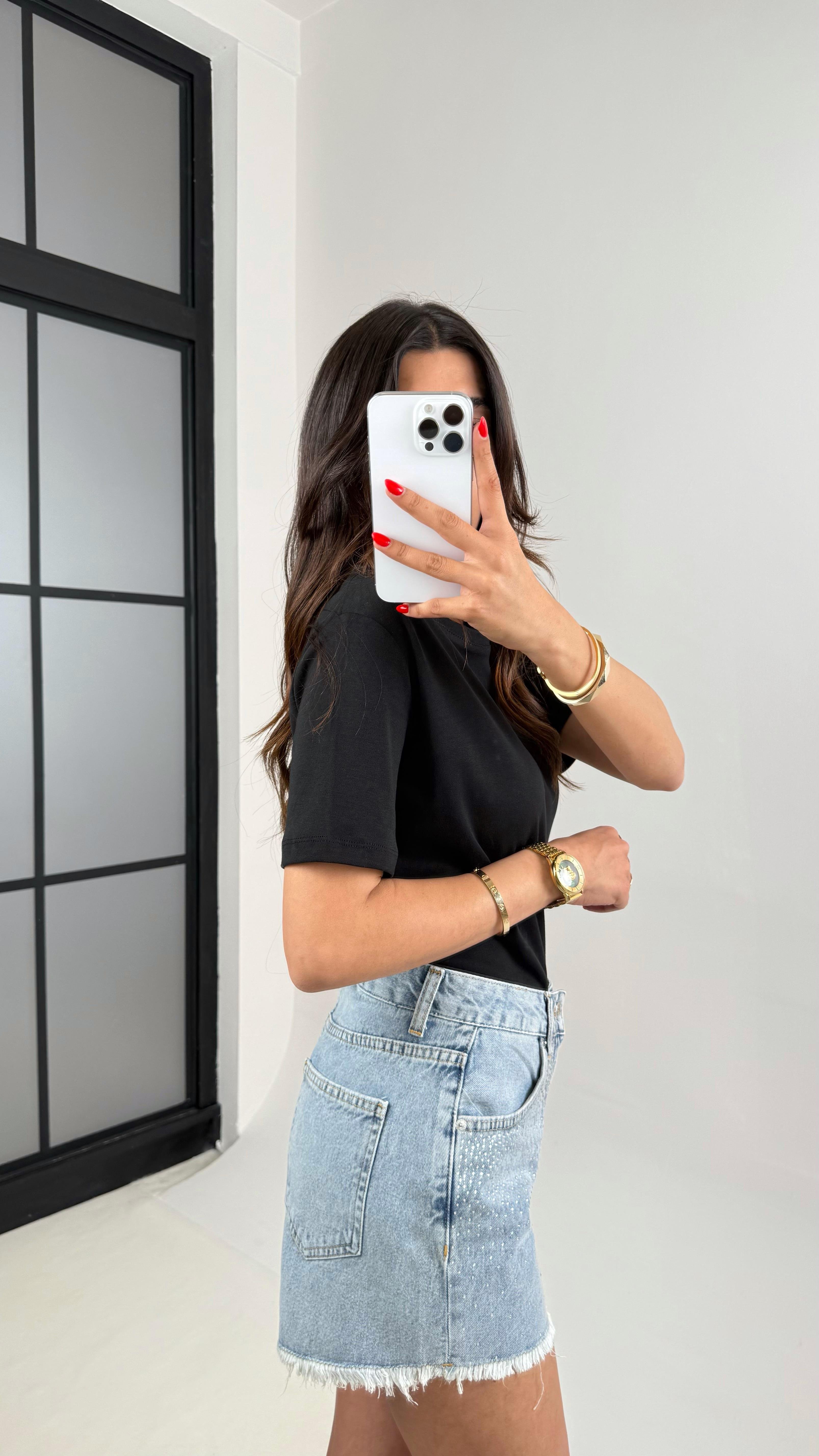 Mavi Taşlı Kesik Paça Denim Şort Gaus00478GausŞORTGU1002116