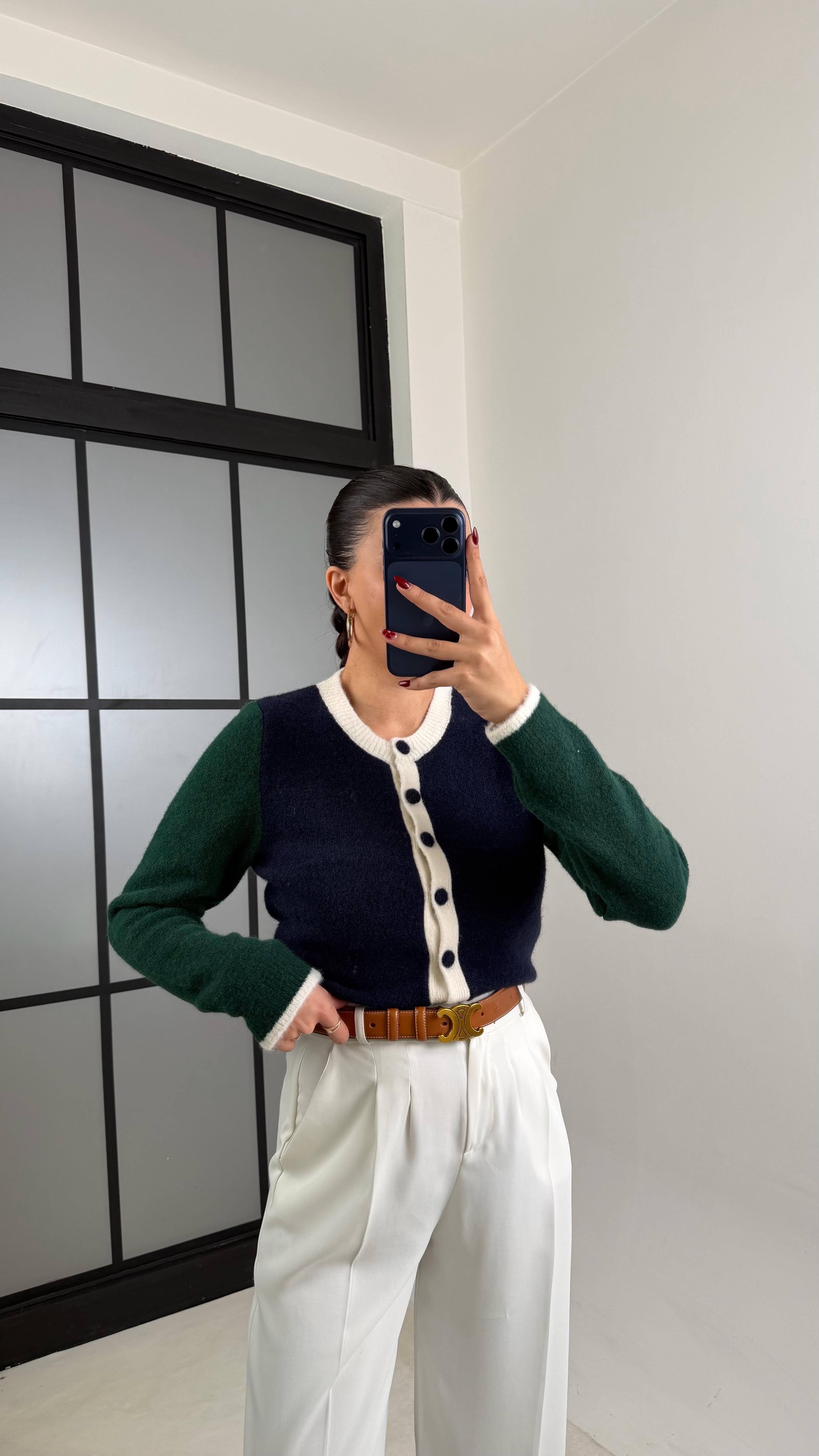 Lacivert Düğmeli Yumuşak Dokulu Tasarım Hırka GAUS-00694GAUSHIRKAGAUS-00694