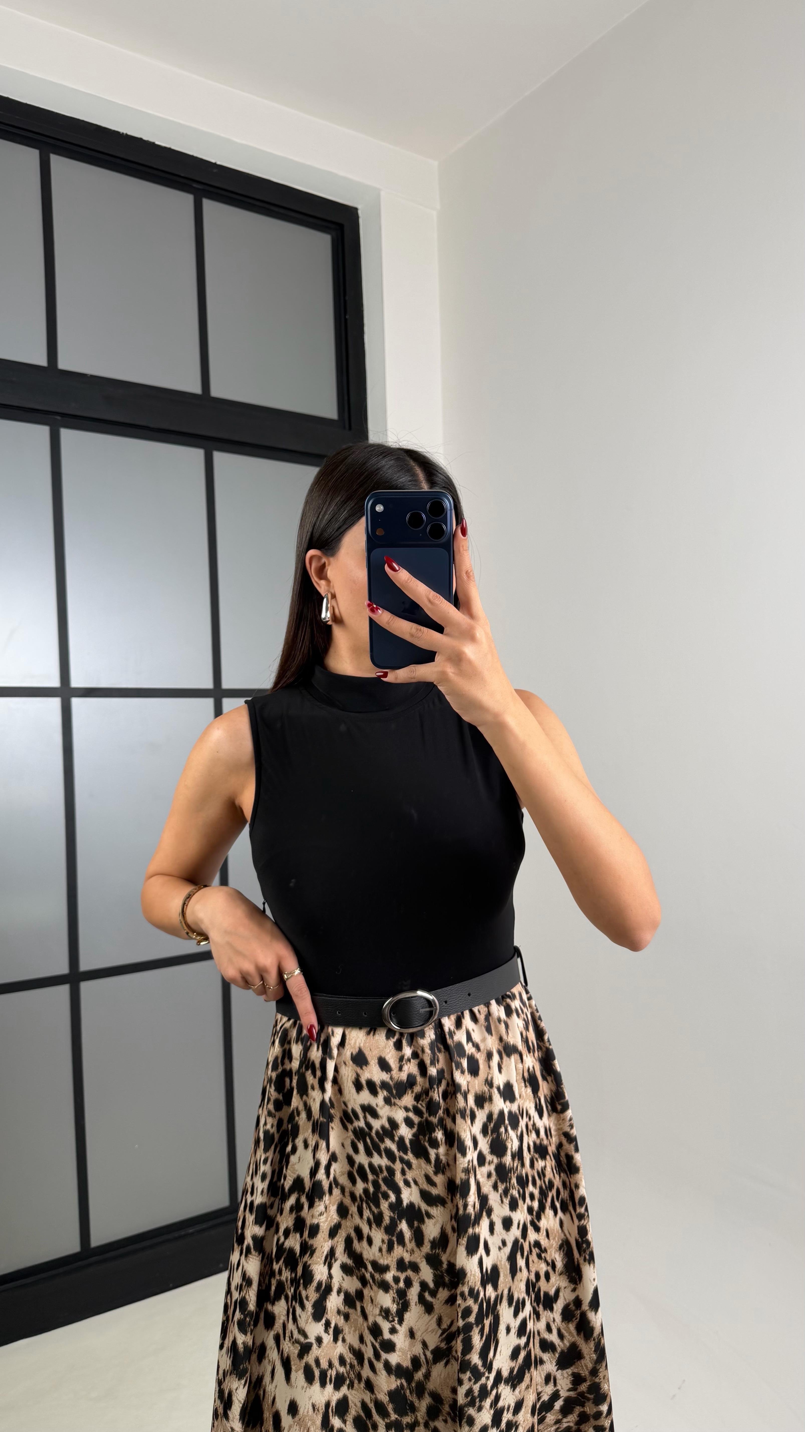 Siyah Sıfır Kol Kemerli Leopar Desenli Elbise GAUS-00678GAUSELBİSEGAUS-00678