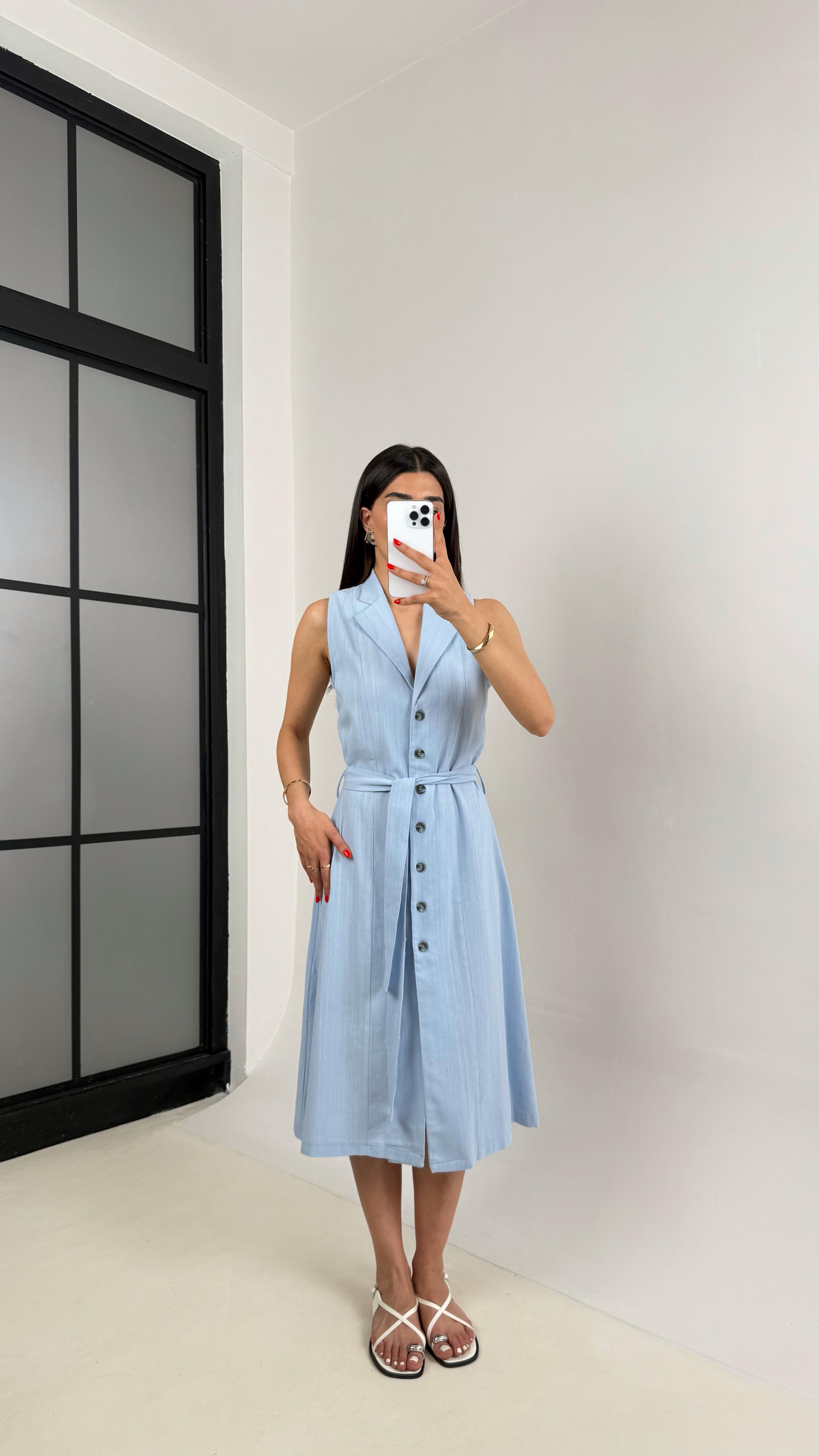 Mavi V Yaka Önü Düğmeli Kuşaklı Keten Elbise Gaus00461 GausELBİSEGU1002076