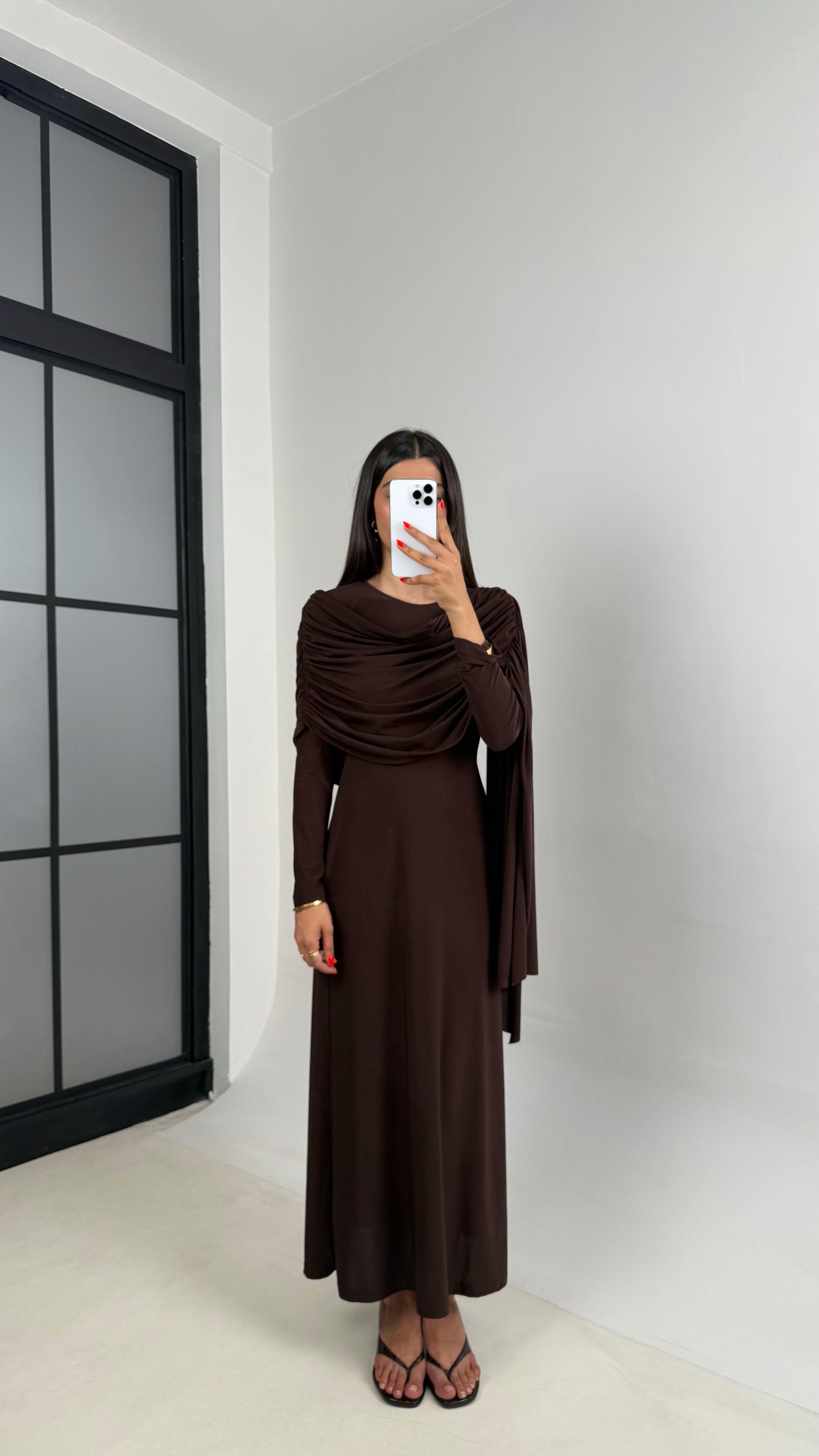 Acı Kahve Pelerin Detaylı Sandy Kumaş Tasarım Elbise Gaus00692GausELBİSEGU1002604