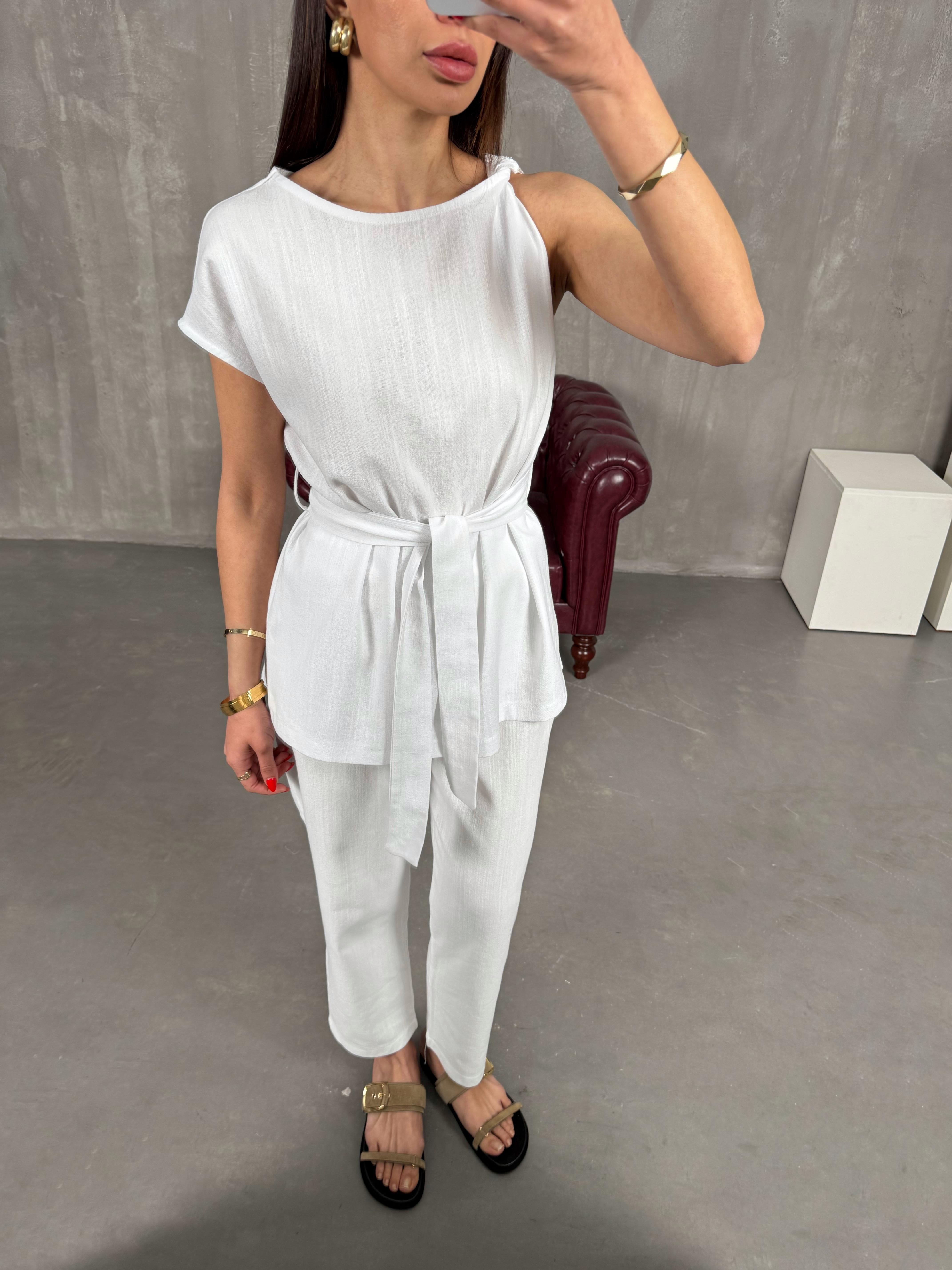 Beyaz Omuz Detaylı Kuşaklı Keten Takım Gaus00188GausTAKIMGU1001434