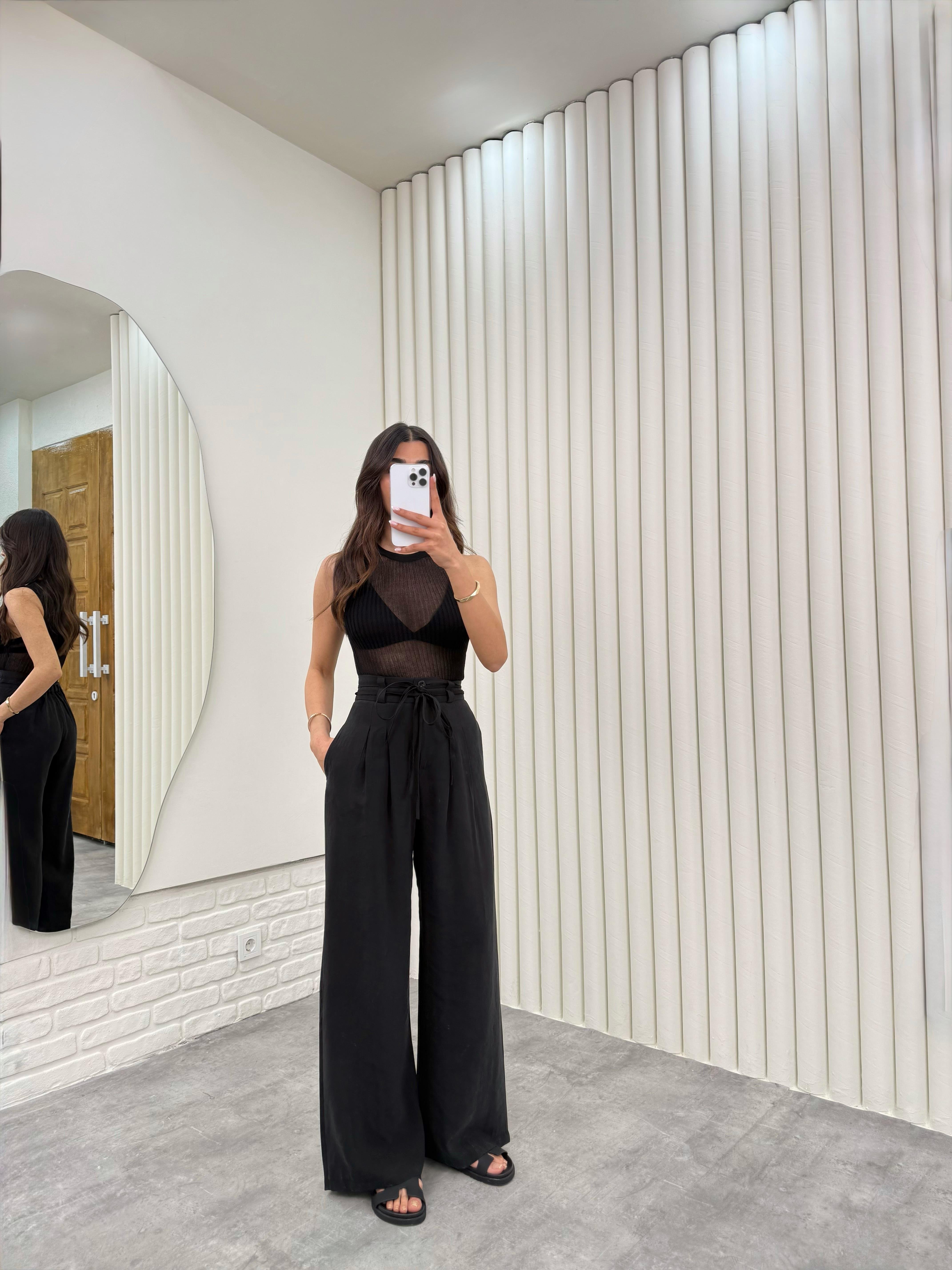 Siyah Kuşaklı Tensel Kırışık Kumaş Palazzo Pantolon Gaus00302GausPANTOLONGU1001694