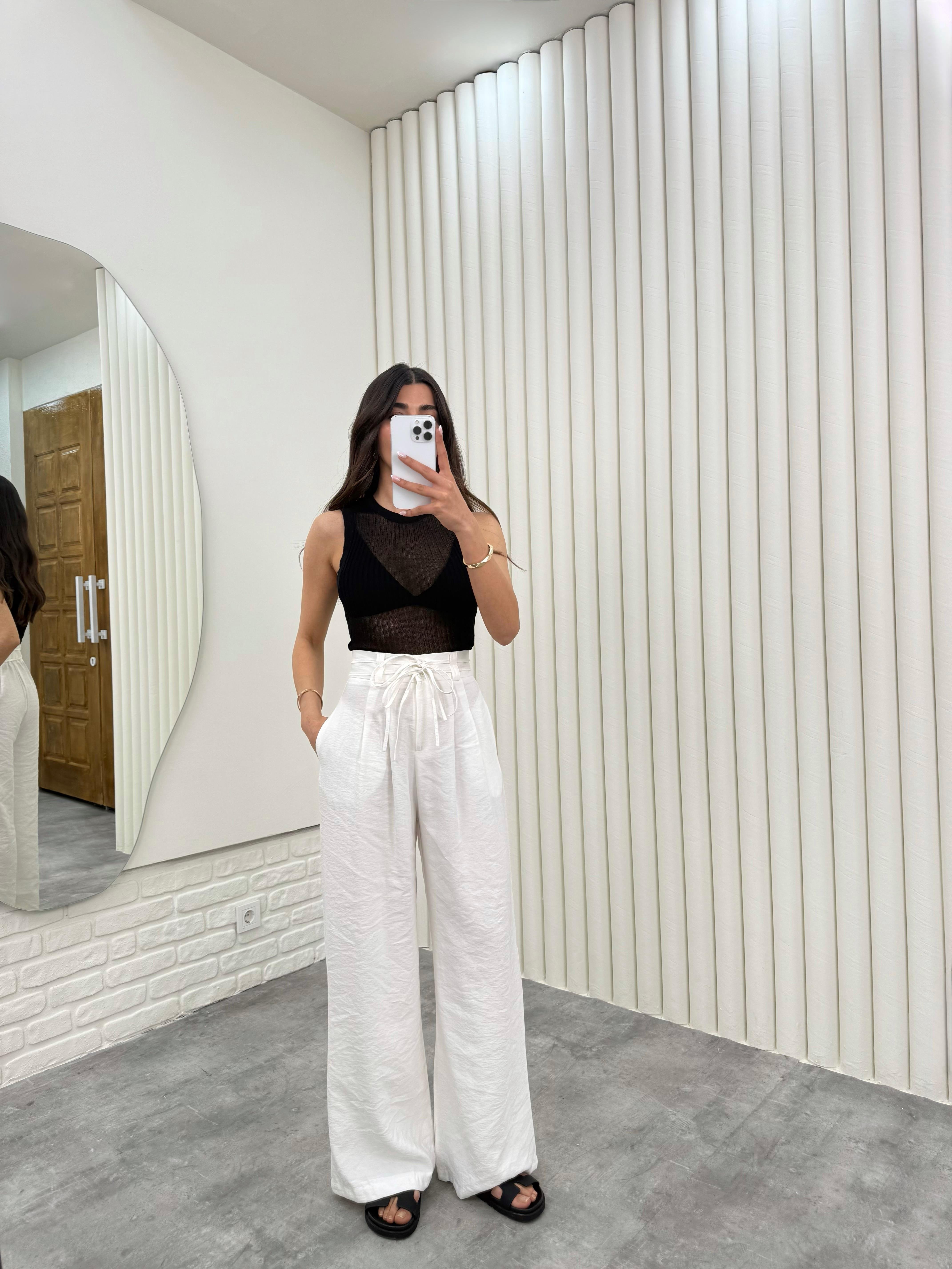 Beyaz Kuşaklı Tensel Kırışık Kumaş Palazzo Pantolon Gaus00302GausPANTOLONGU1001695