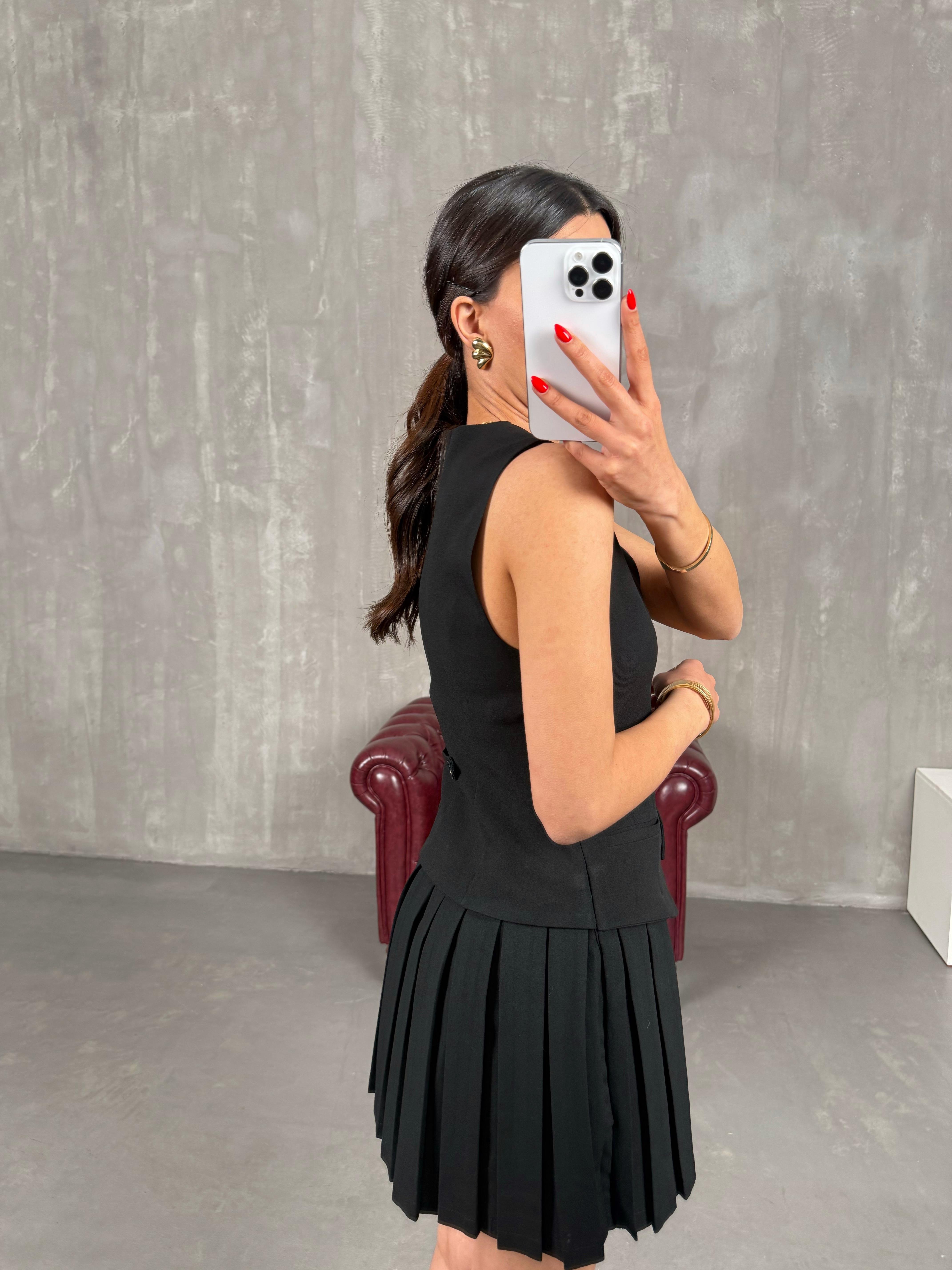 Siyah Yelekli Pileli Muadil Elbise Gaus00166GausELBİSEGU1001386