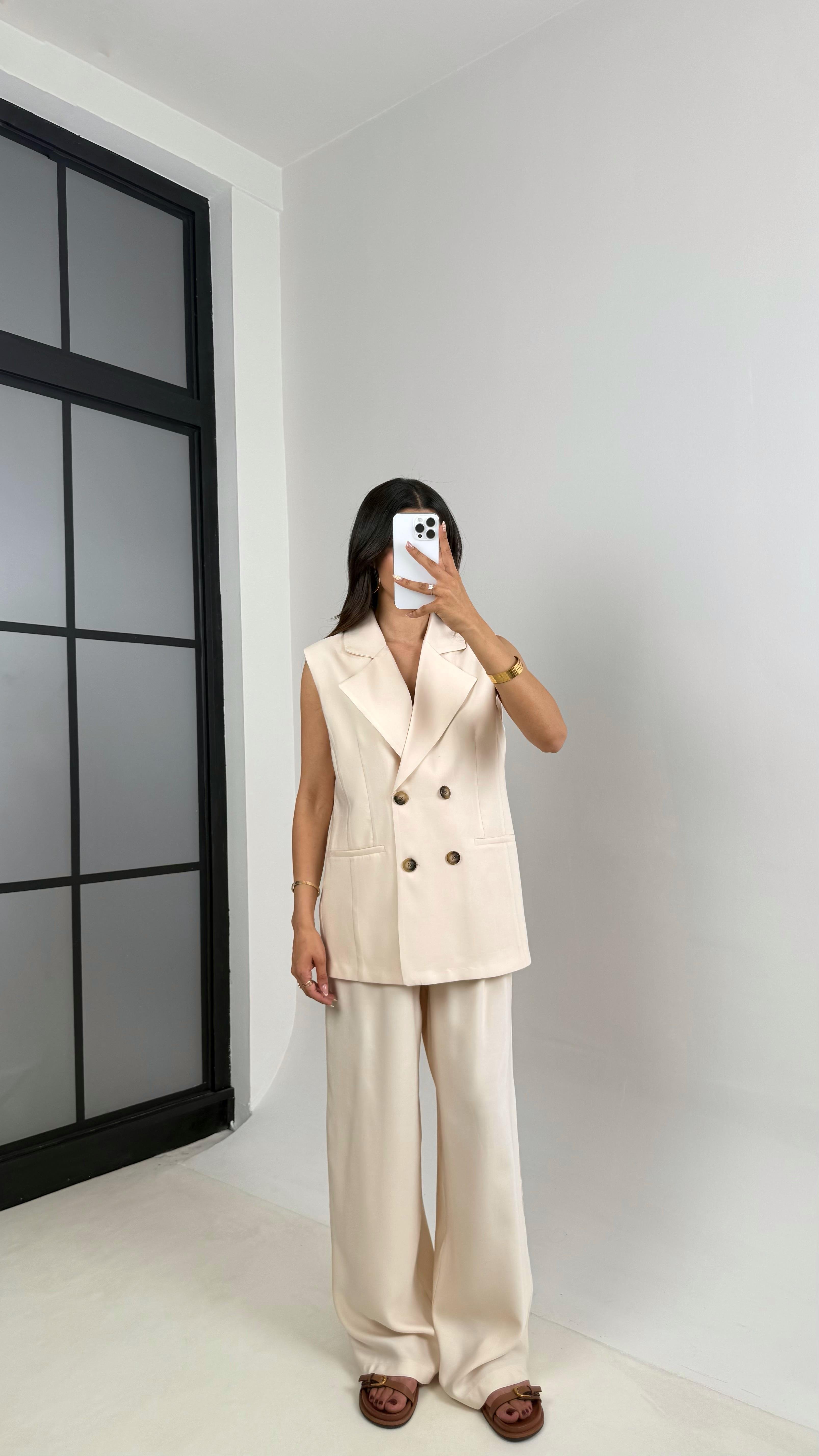 Krem Önü Düğmeli Astarlı Yelek Beli Lastikli Pantolon Premium Kumaş Takım Gaus00653GausTAKIMGU1002517