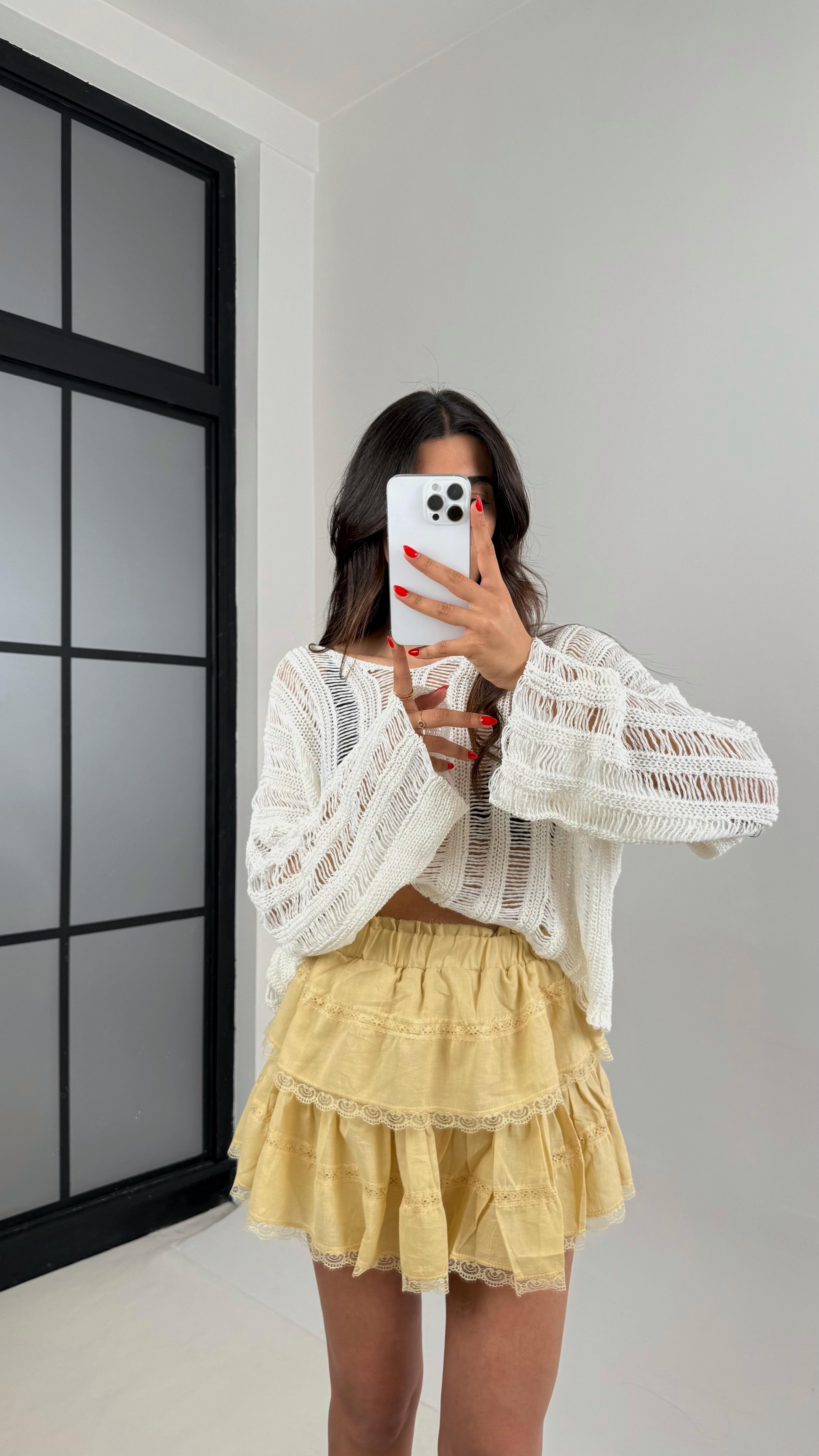 Sarı Dantel Detaylı Katlı Şortlu Etek Gaus00493GausETEKGU1002157