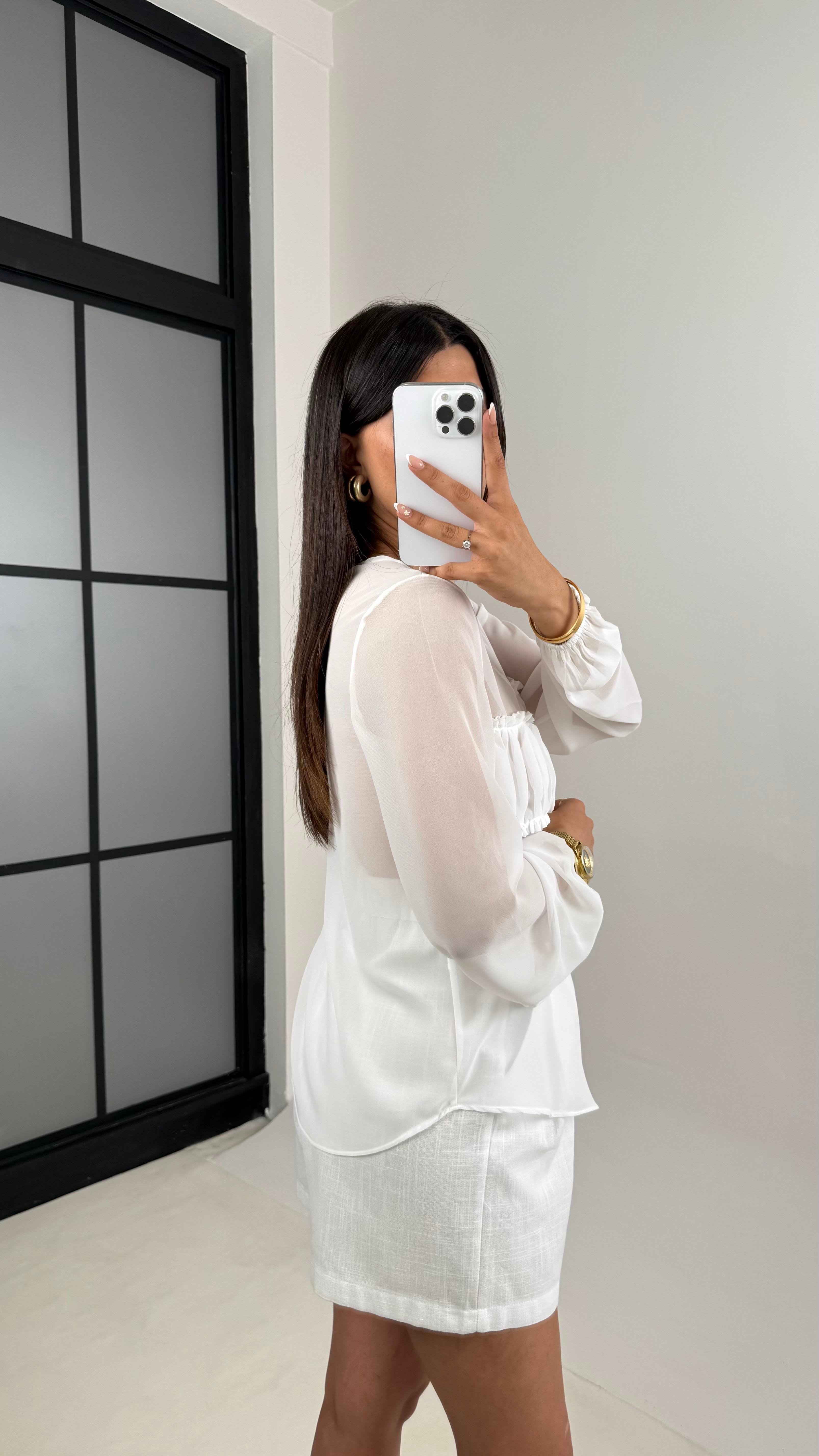 Beyaz Önü Bağlamalı Transparan Gömlek Keten Şort Takım Gaus00615GausTAKIMGU1002439