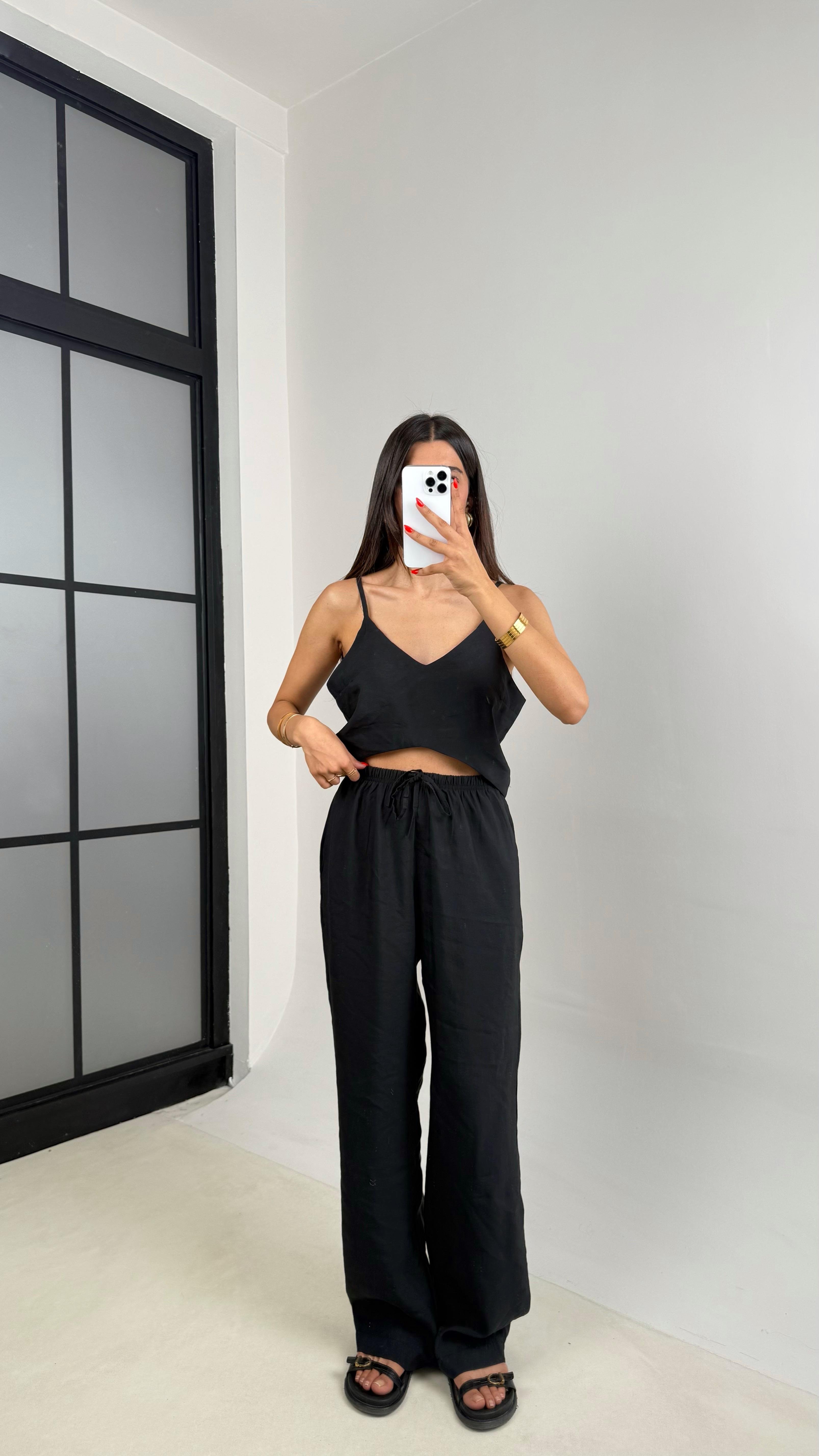 Siyah Ayarlanabilir Askılı Bluz Beli Lastikli Pantolon Tencel Takım GAUS-0015GAUSTAKIMGAUS-0015