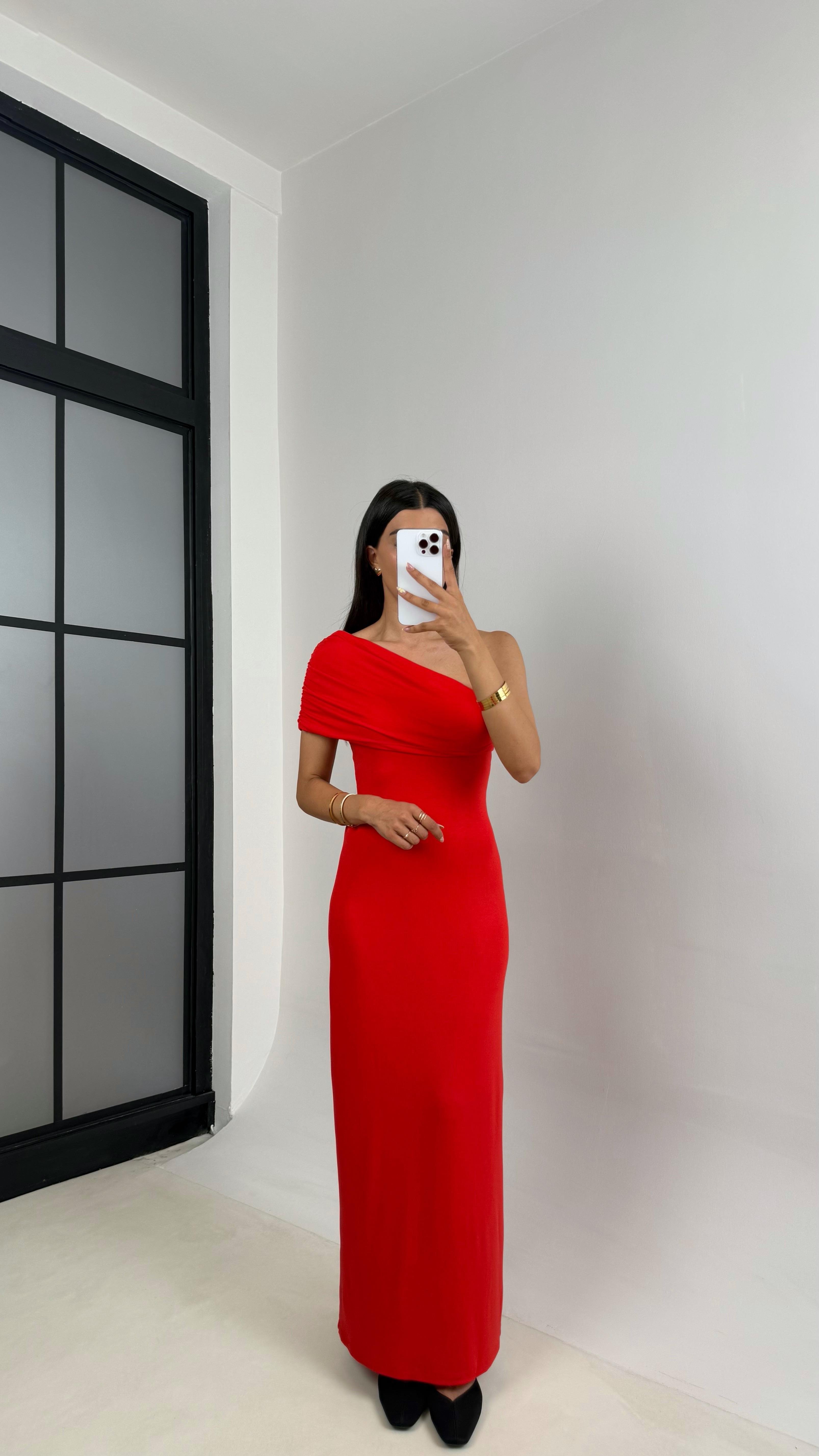 Kırmızı Tek Omuz Maxi Boy Elbise Gaus00685GausELBİSEGU1002580