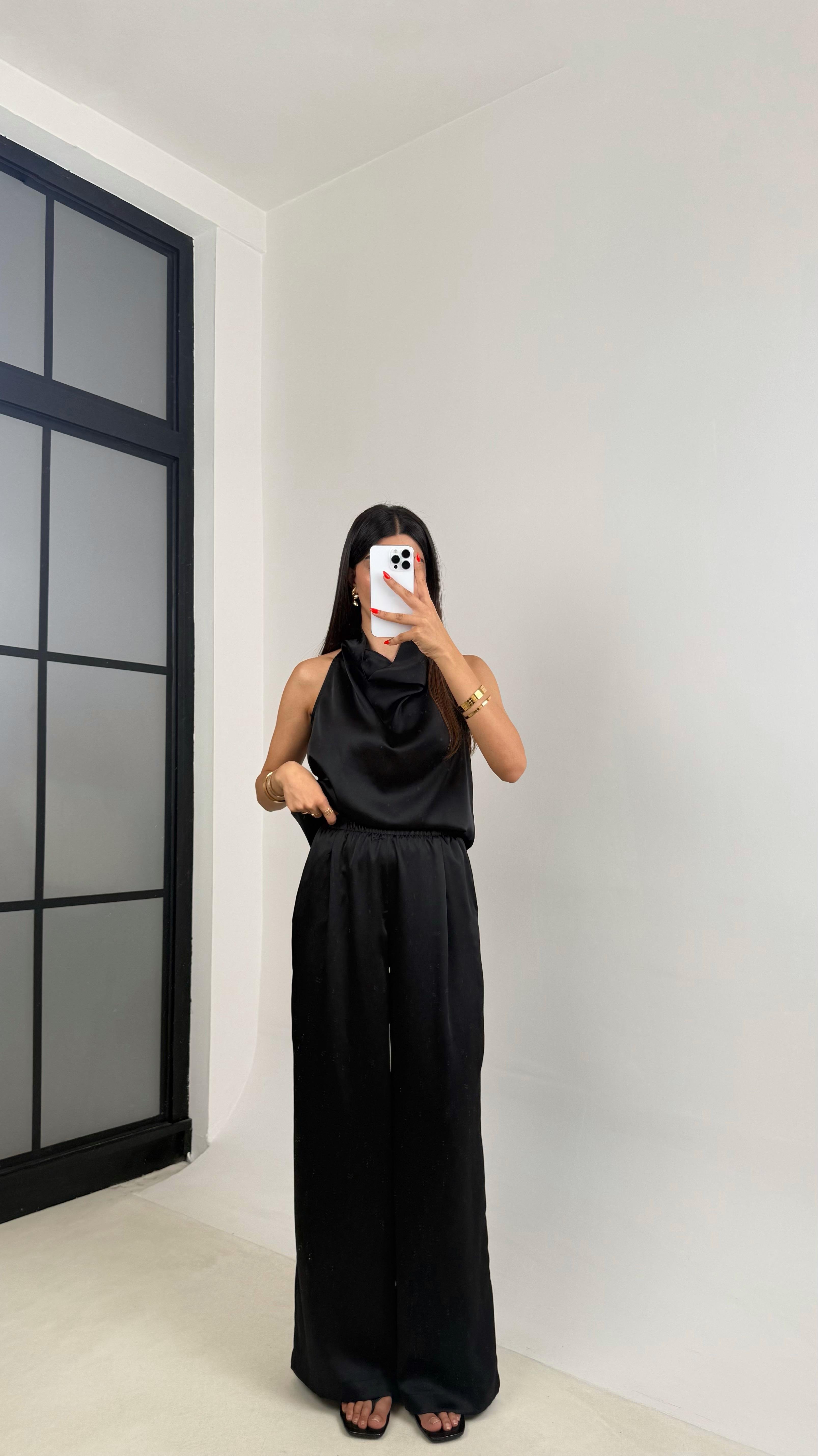 Siyah Degaje Yaka Bluz Beli Lastikli Pantolon Saten Takım GAUS-0056GAUSTAKIMGAUS-0056