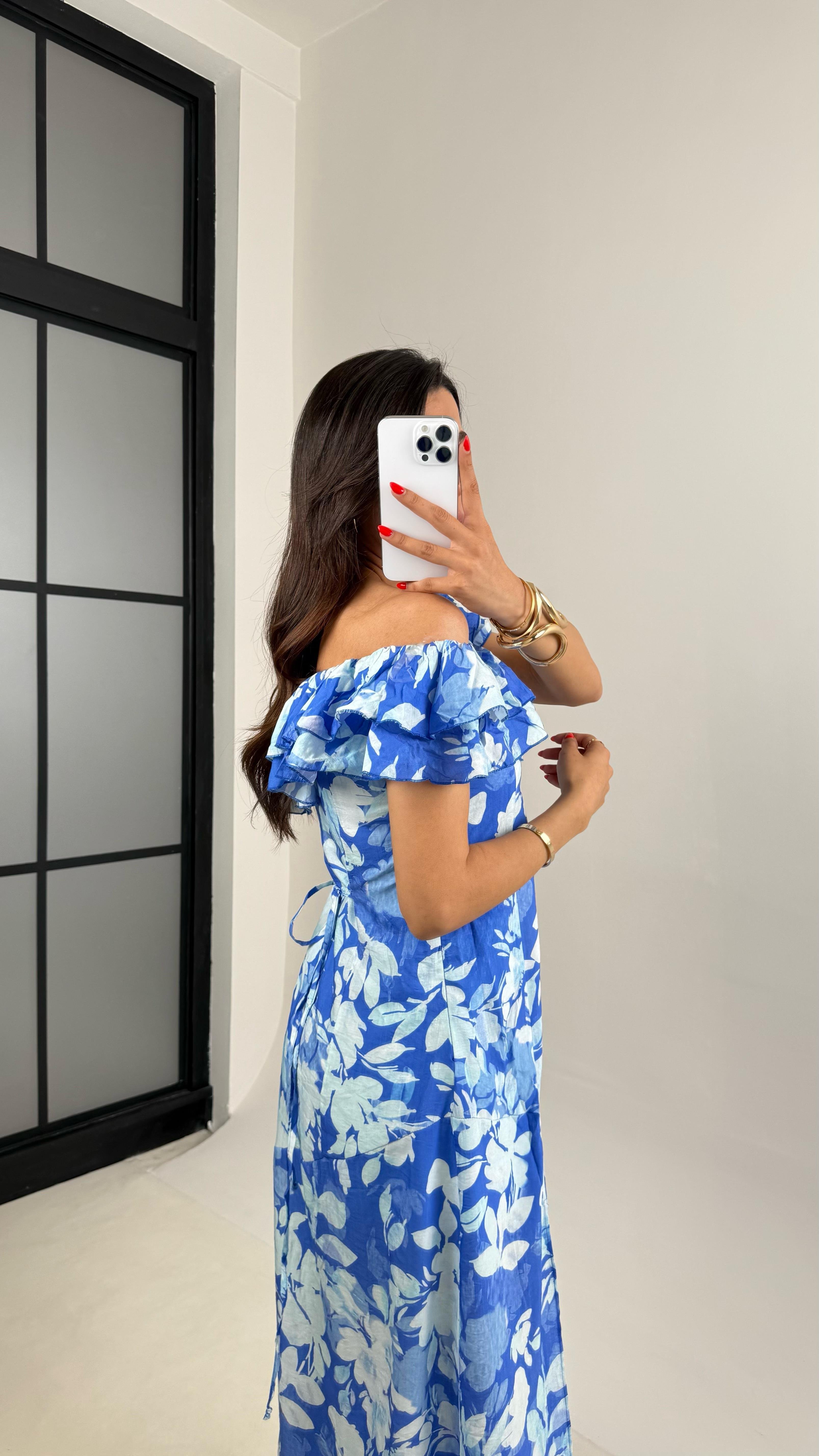 Mavi Çiçek Desenli Astarlı Dekolteli Elbise Gaus00517GausELBİSEGU1002213