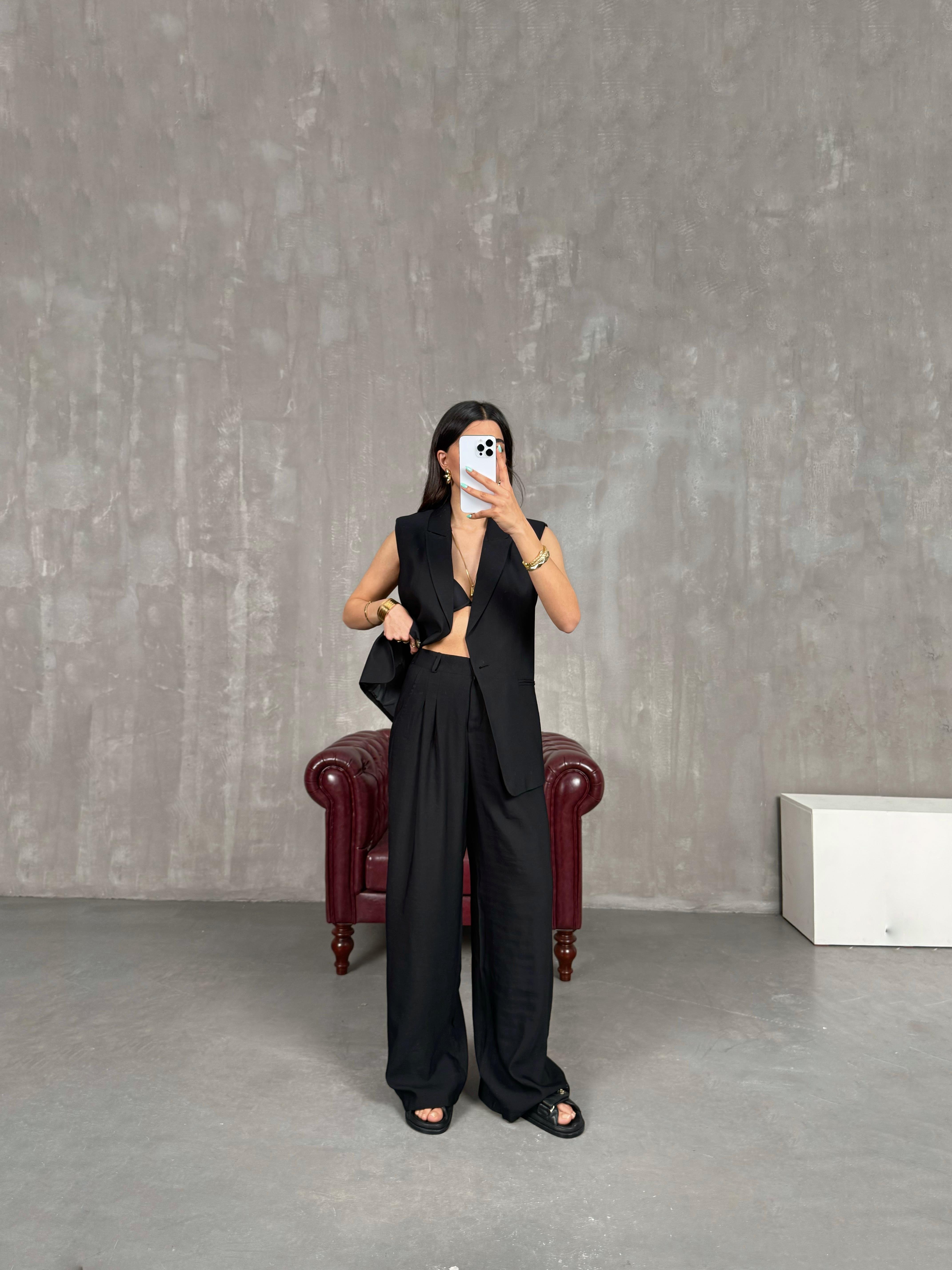 Siyah Astarlı Yelekli Tensel Takım Gaus00233GausTAKIMGU1001536