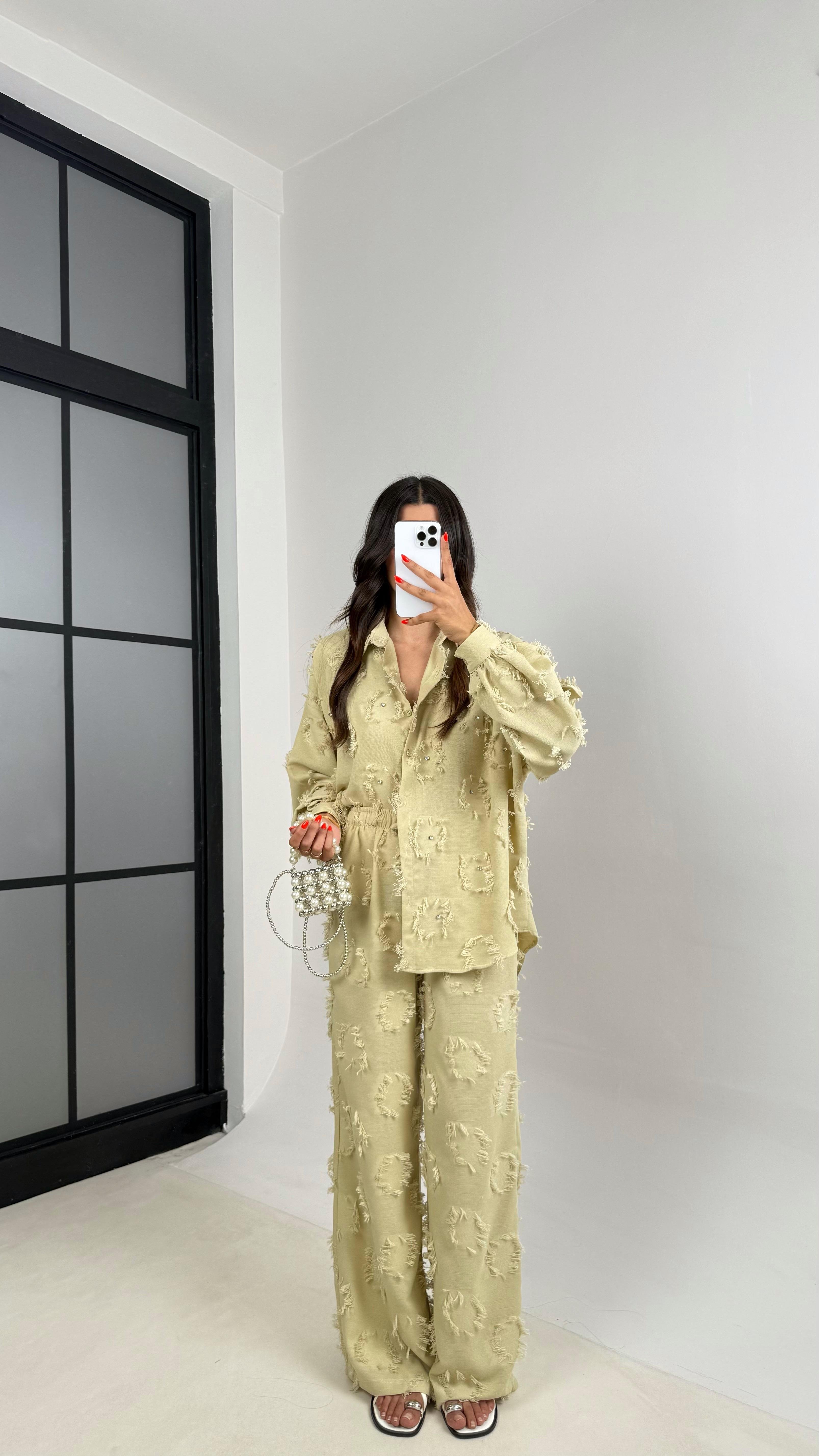 Yeşil Püskülü Taşl Detaylı Gömlek Beli Lastikli Pantolon Tasarım Takım GAUS-004GAUSTAKIMGAUS-004