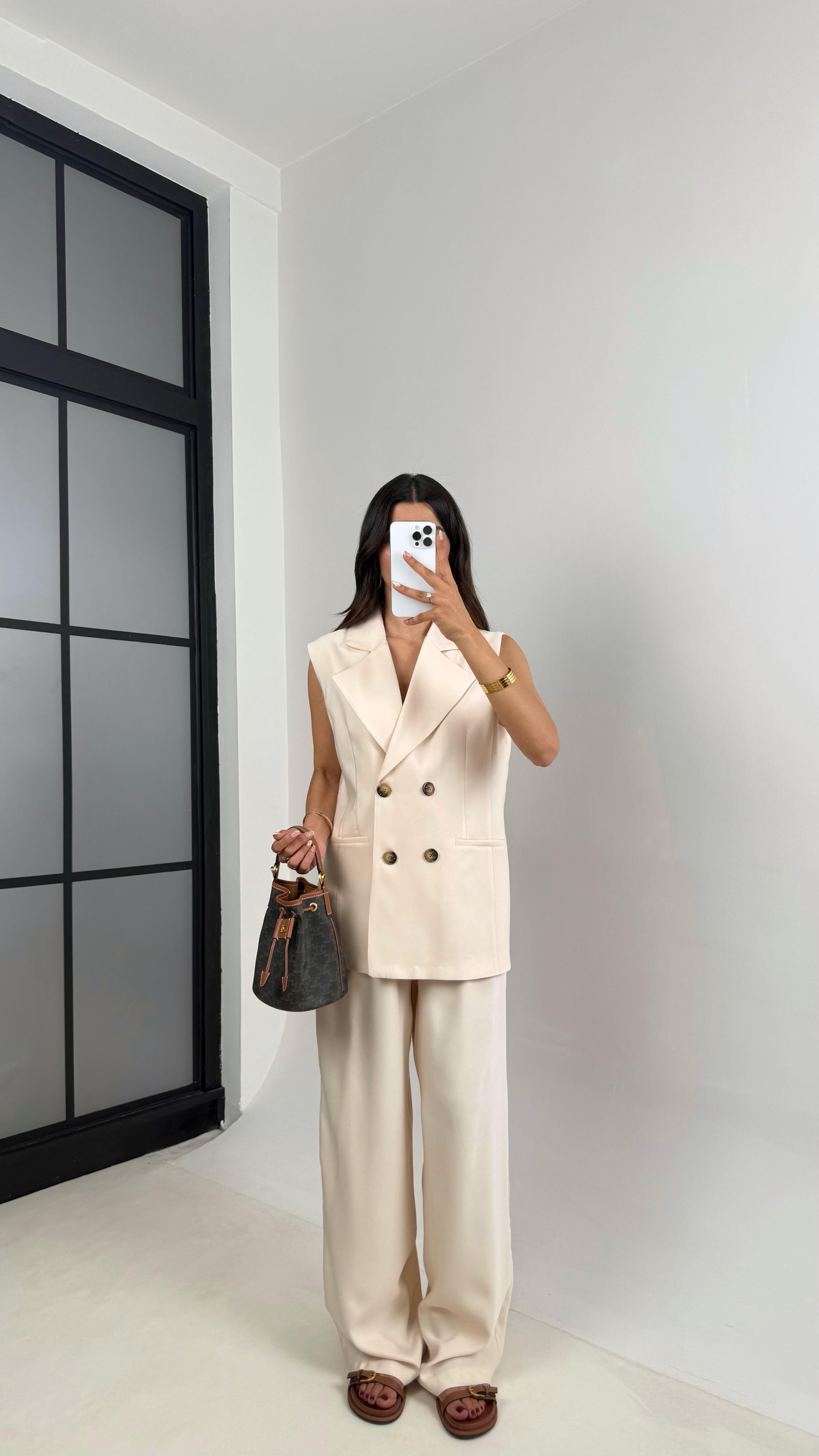 Krem Önü Düğmeli Astarlı Yelek Beli Lastikli Pantolon Premium Kumaş Takım Gaus00653GausTAKIMGU1002517