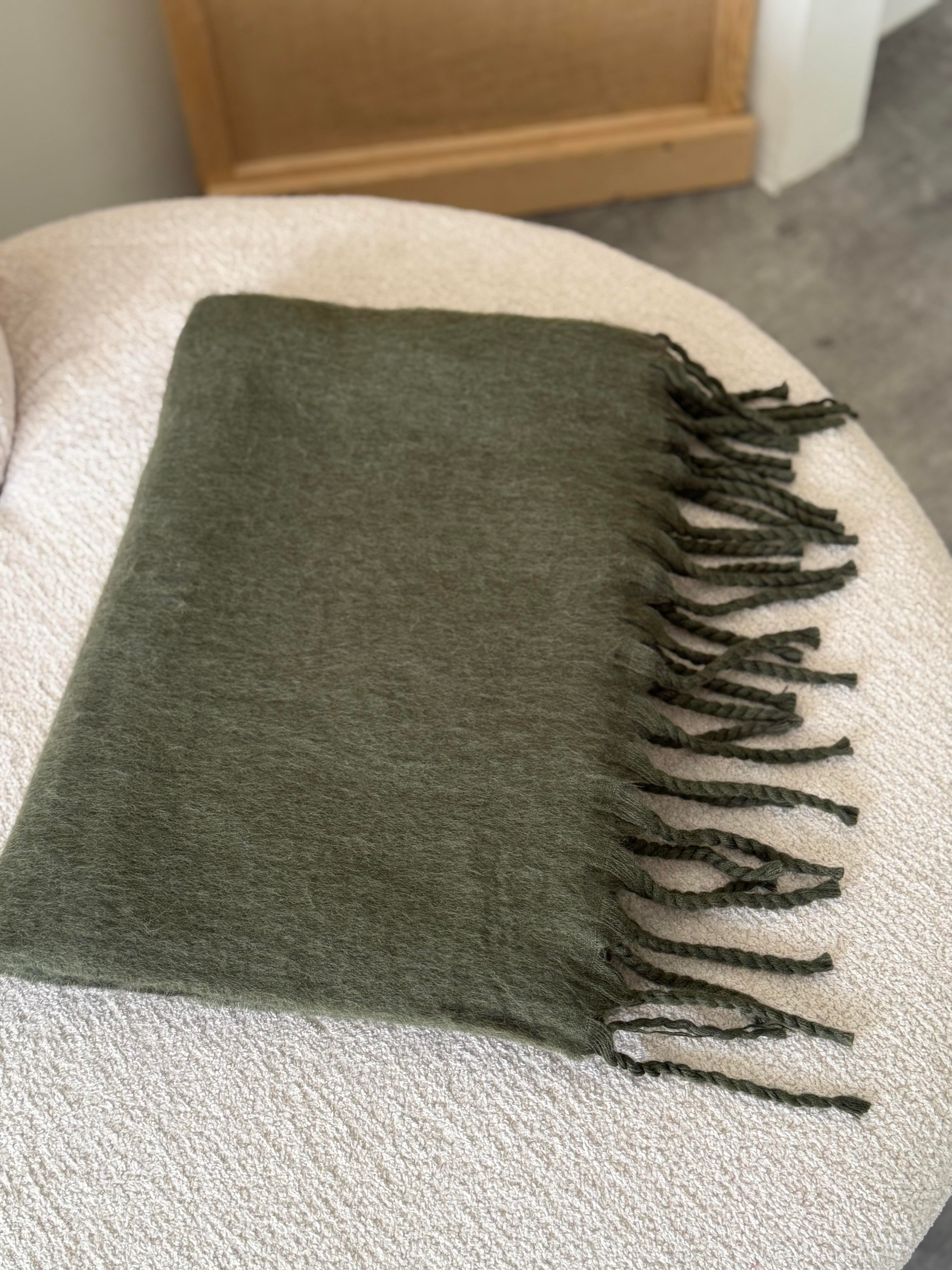 Haki Saçaklı Atkı GAUS-00124GAUSالملابس العلوية  GAUS-00124