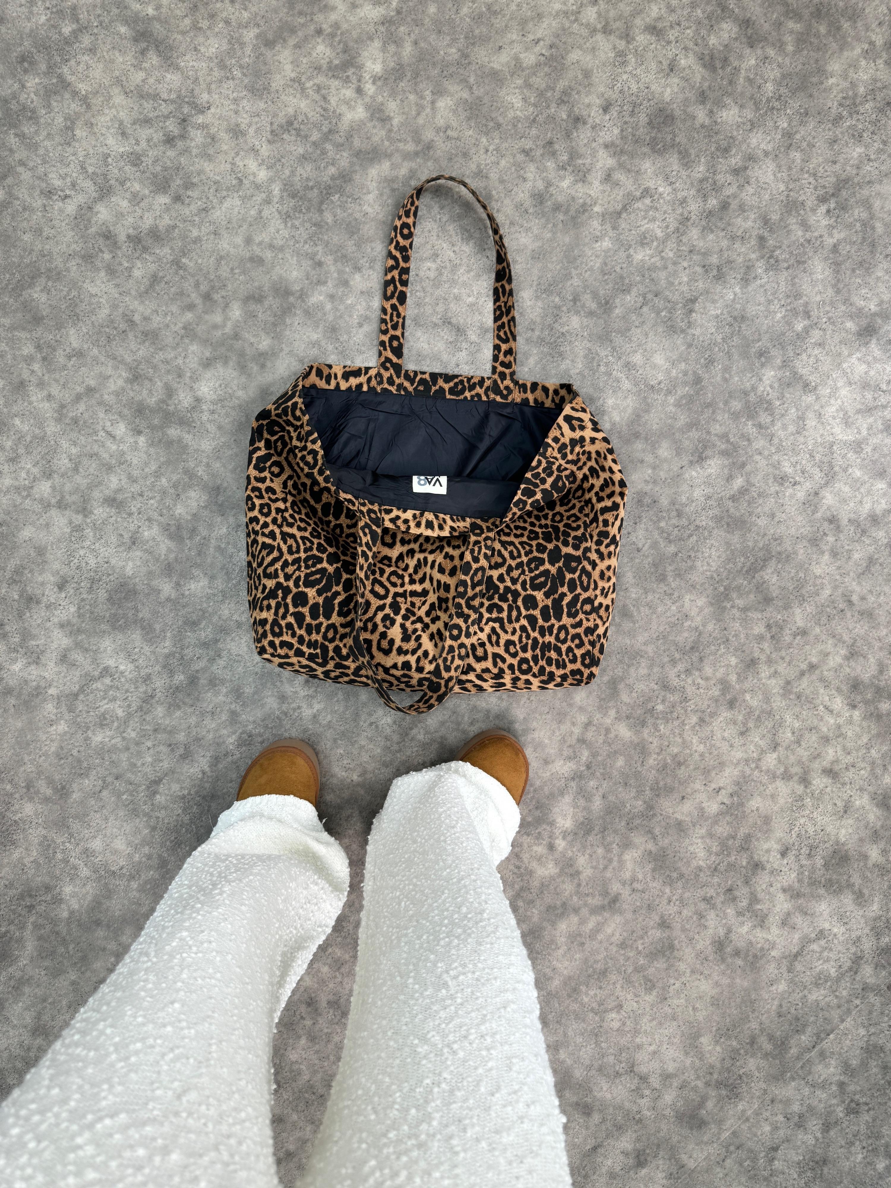 Leopar Desenli Büyük Bez ÇantaBAG COLLECTIONGaus ÇantaCNT-150