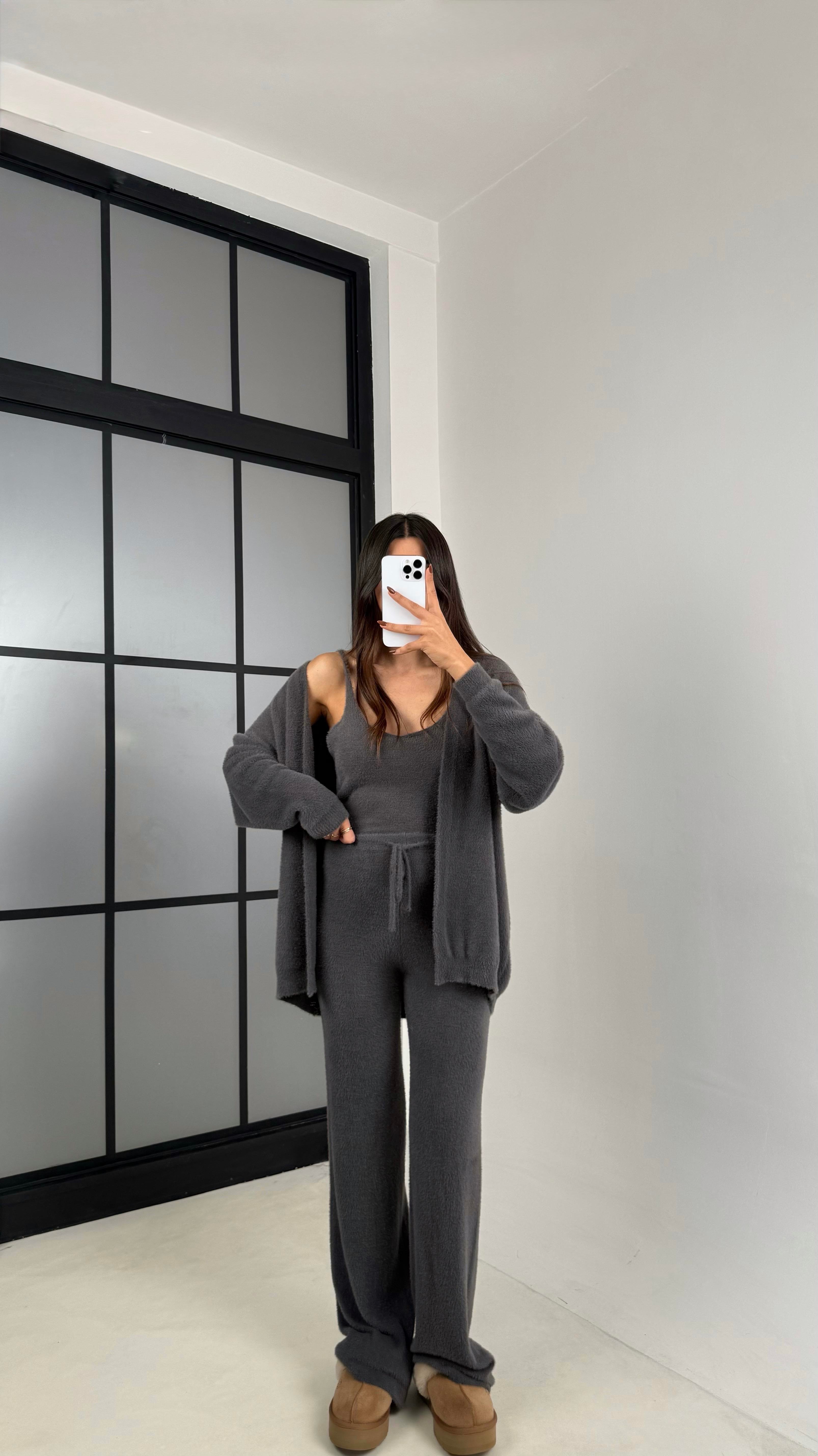 Antrasit 3'lü Peluş Tüylü Takım GAUS-00441GAUSTAKIMGAUS-00441