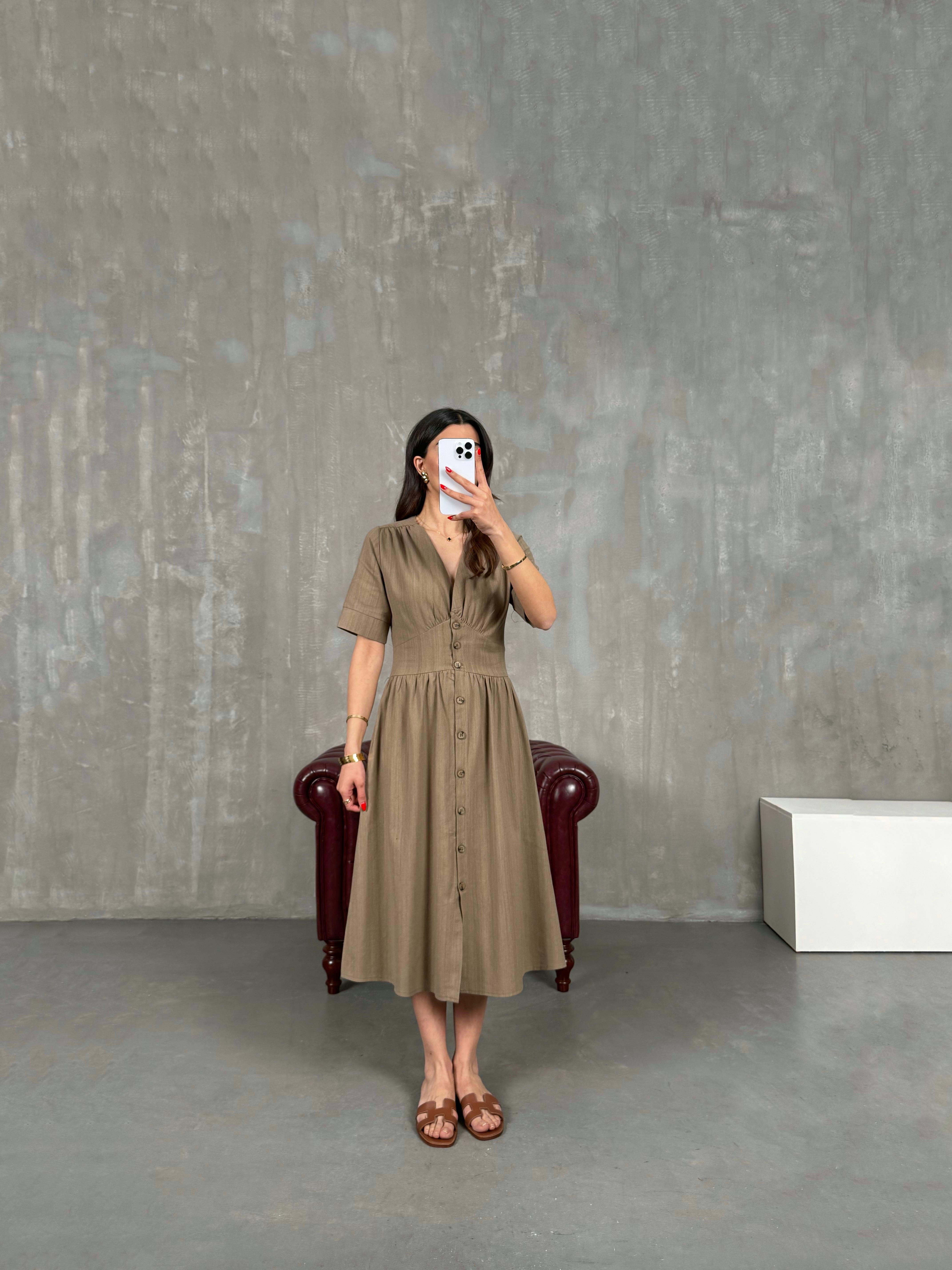 Kahve V Yaka Düğmeli Keten Elbise Gaus00169GausELBİSEGU1001391