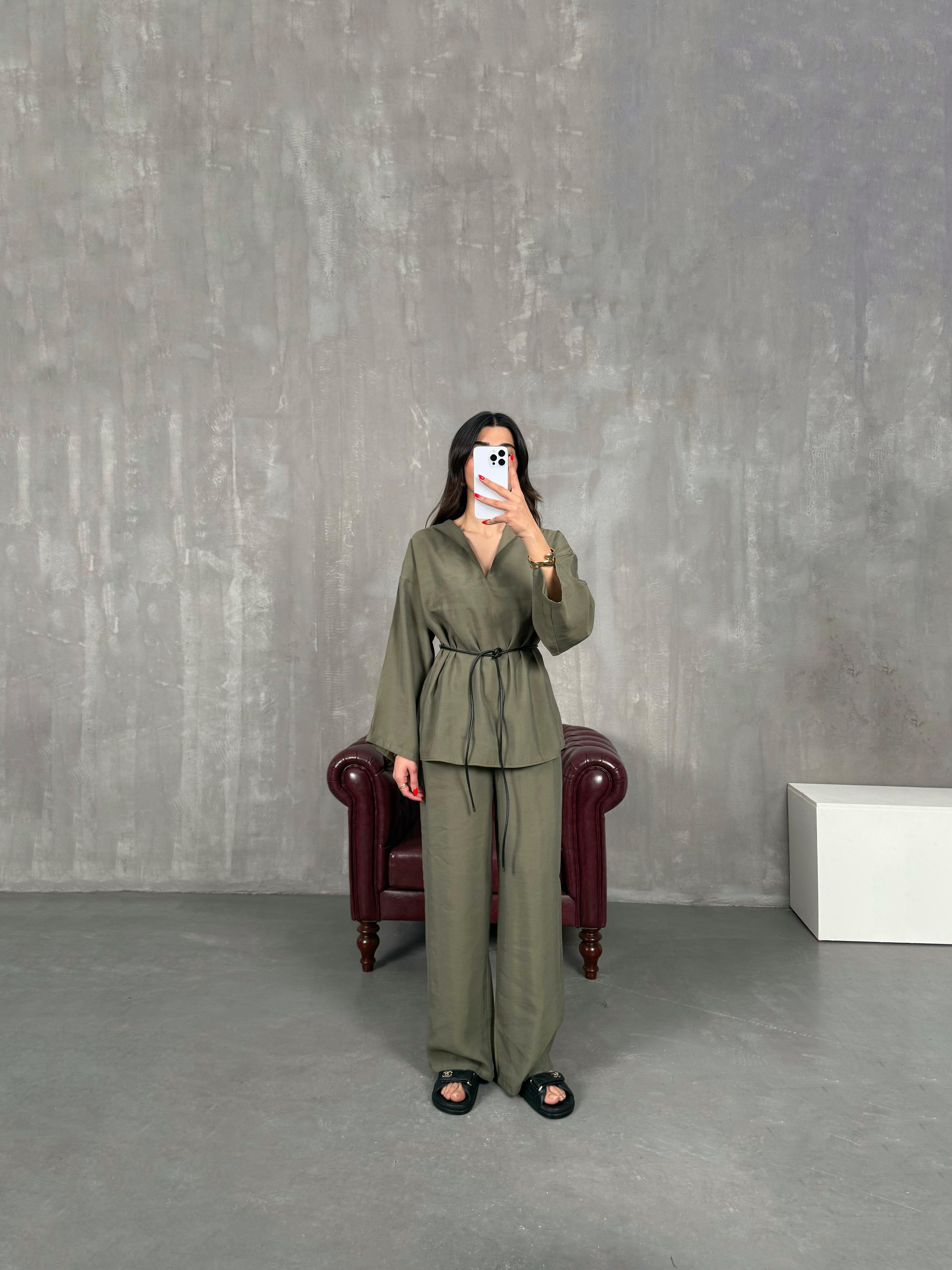 Haki V Yaka Deri Kuşaklı Tensel Takım Gaus00205GausTAKIMGU1001482