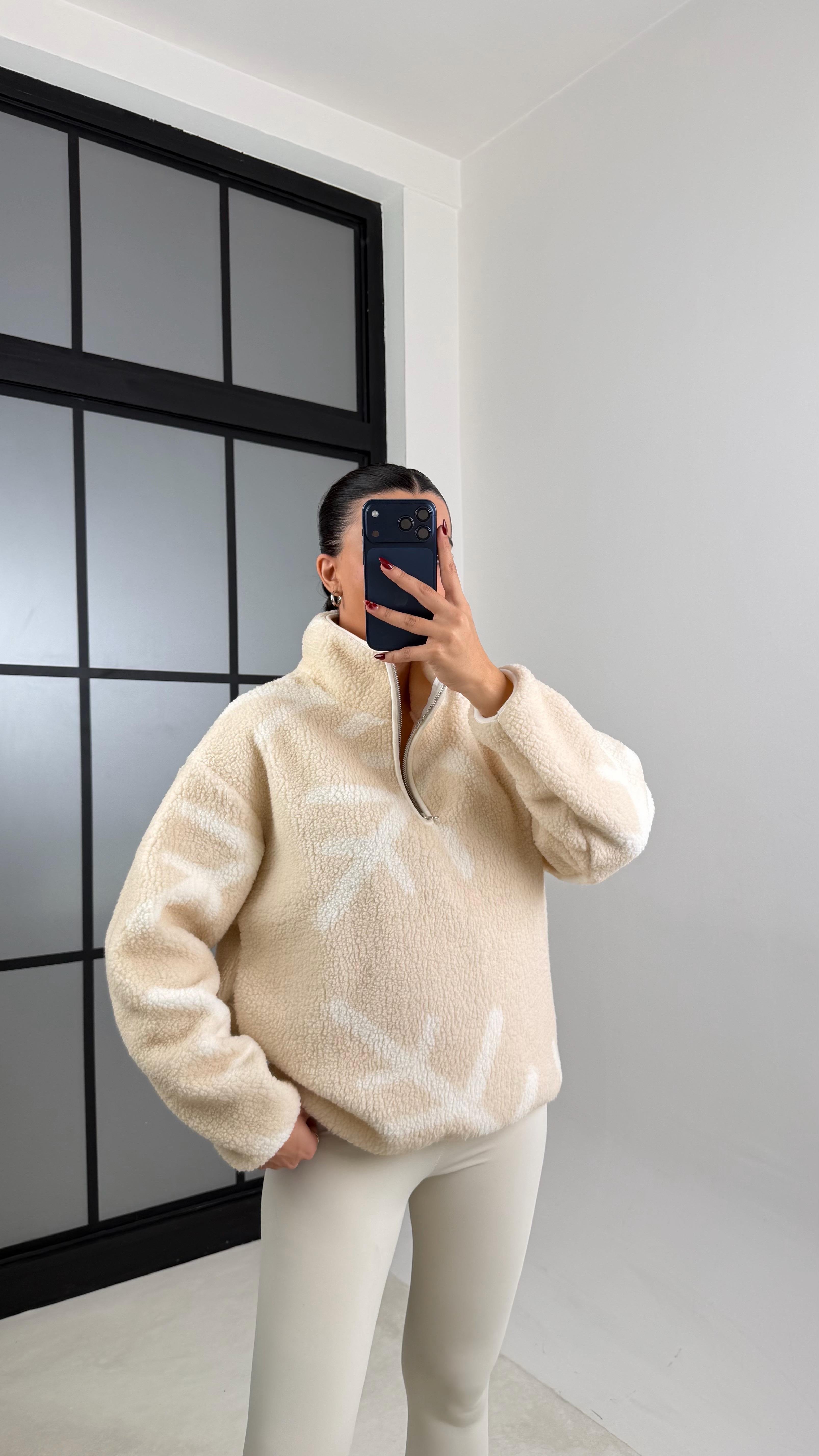 Bej Kar Tanesi Desenli Polar Sweatshirt GAUS-00724GAUSSWEATSHIRTGAUS-00724