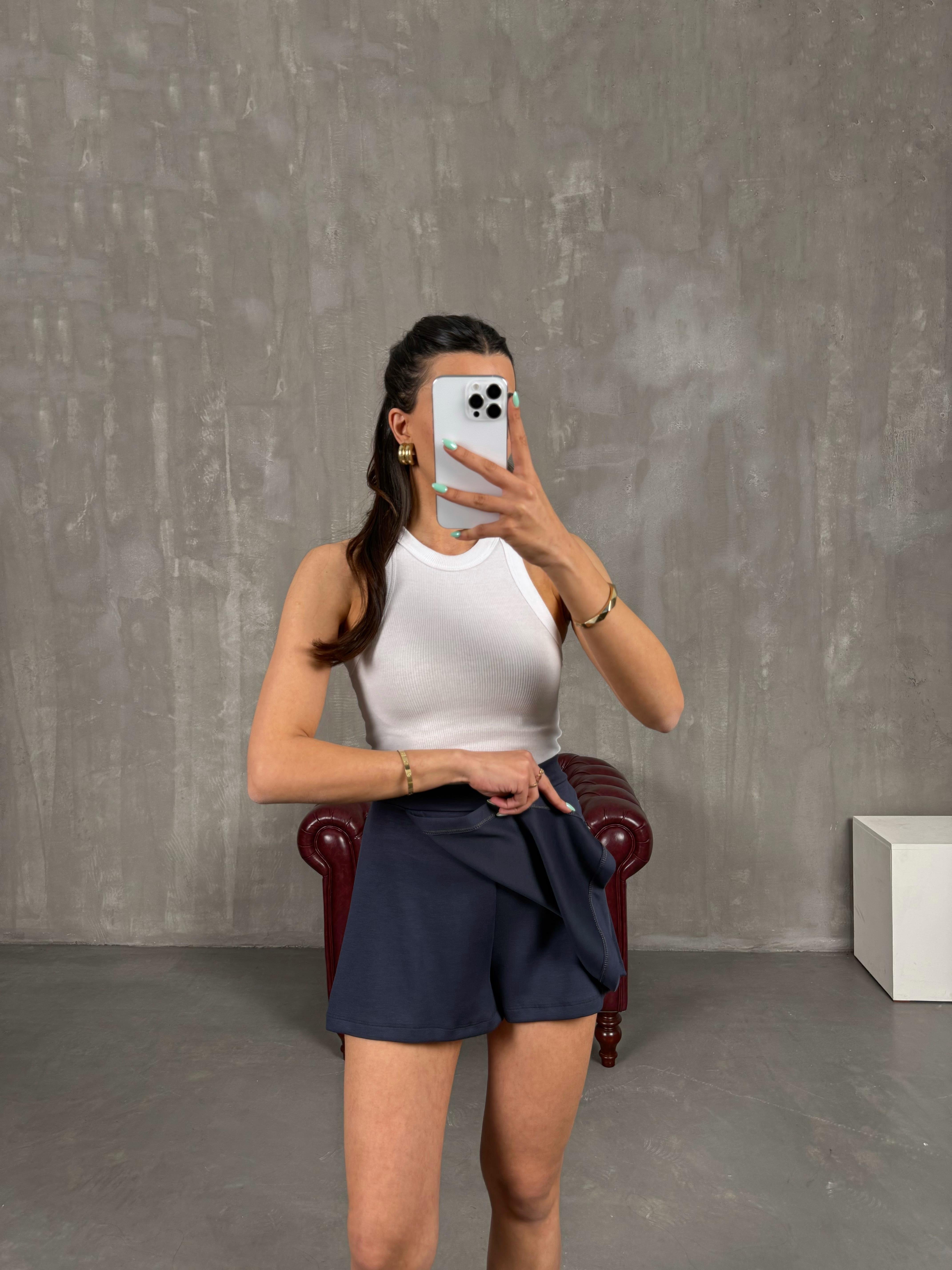 Antrasit Etekli Beli Lastikli Model Şort Gaus00245GausŞORTGU1001568