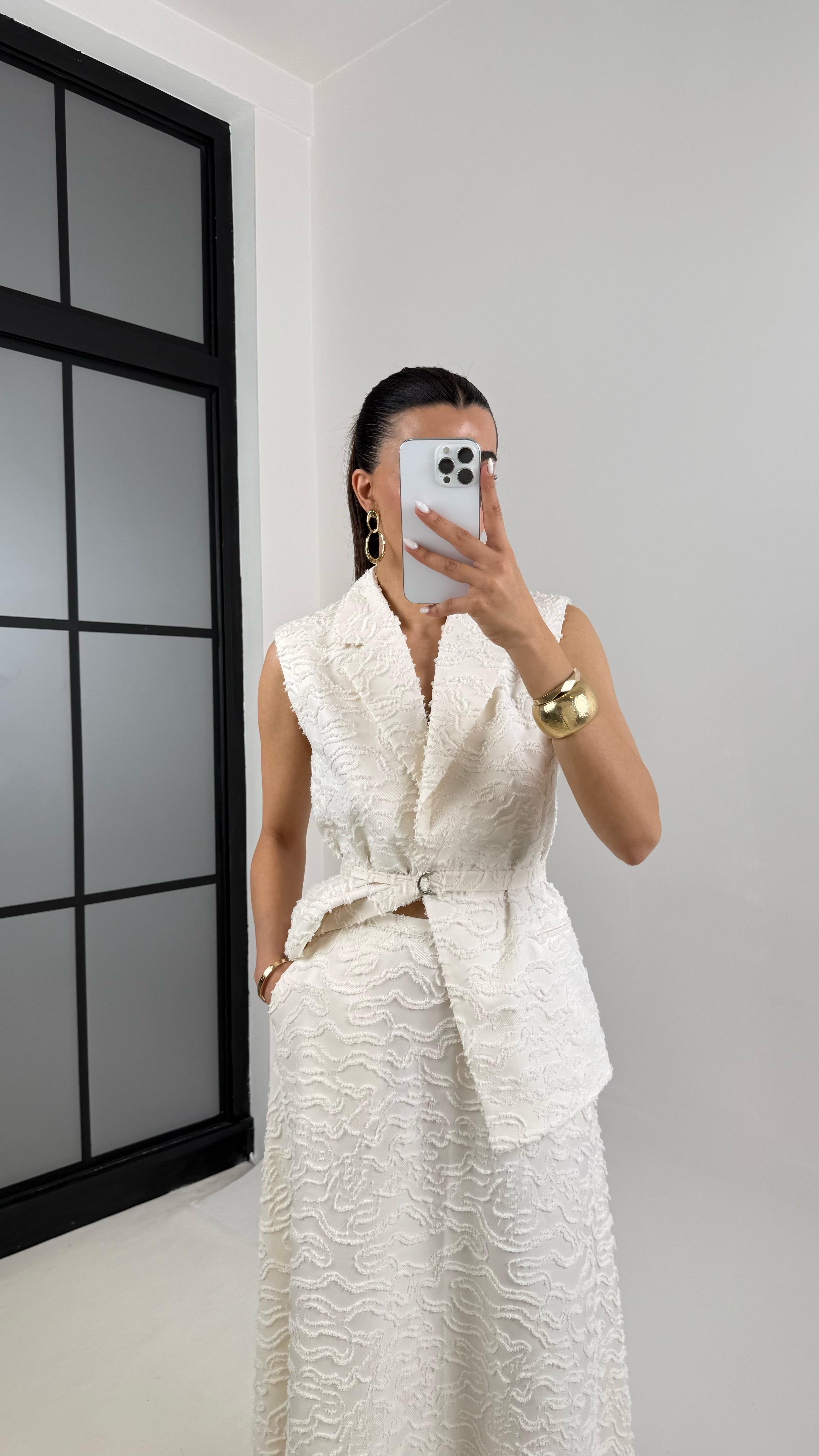 Ekru Önü Düğmeli Yelekli Etek Muadil Tasarım Takım Gaus00423GausTAKIMGU1001988